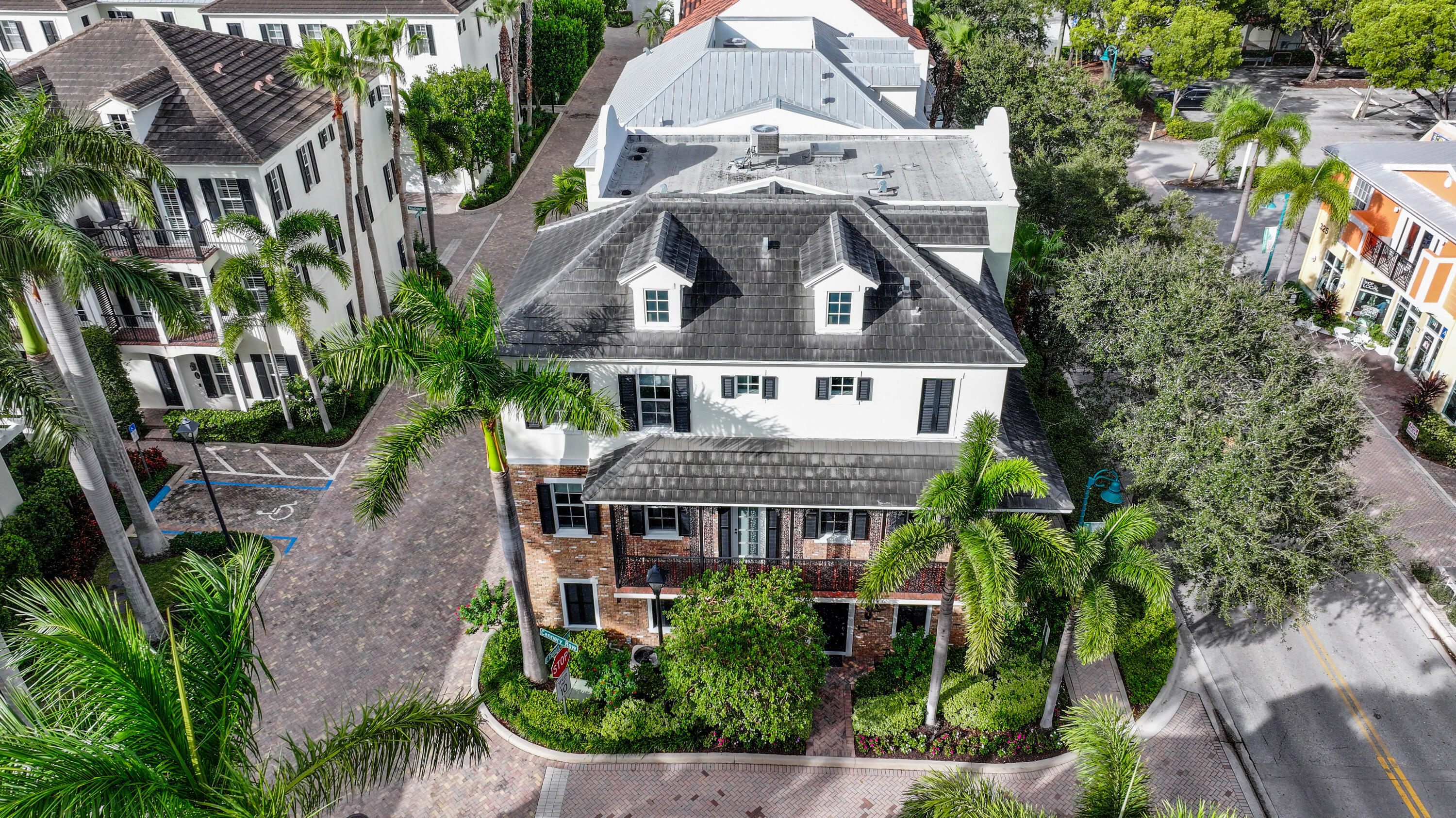 353 E Cannery Row Circle