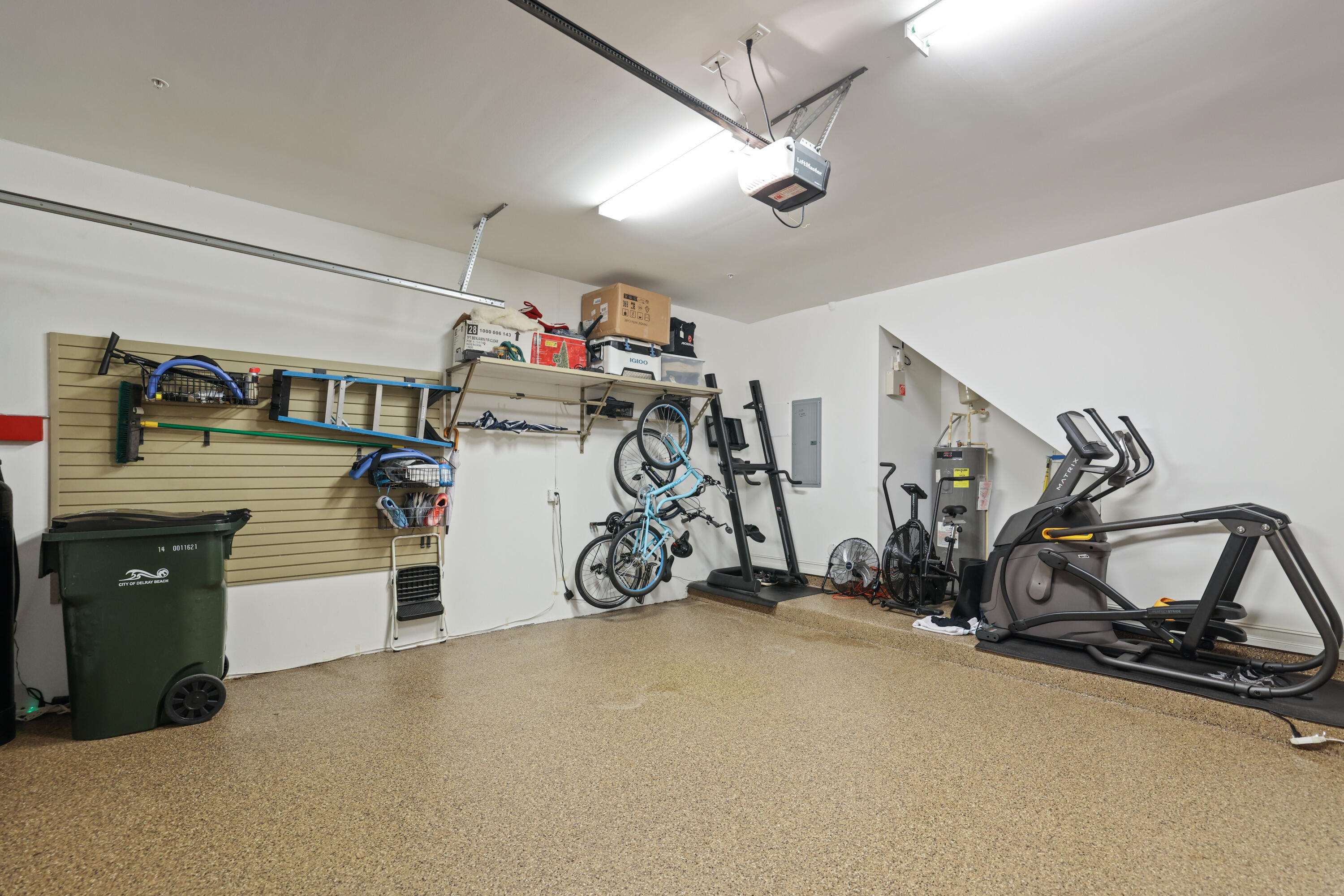 353 E Cannery Row Circle