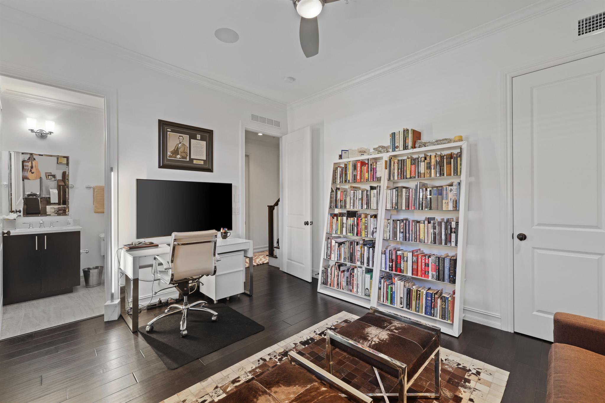 353 E Cannery Row Circle