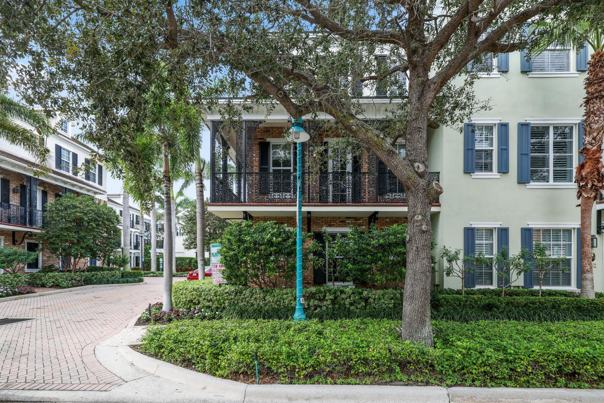 353 E Cannery Row Circle