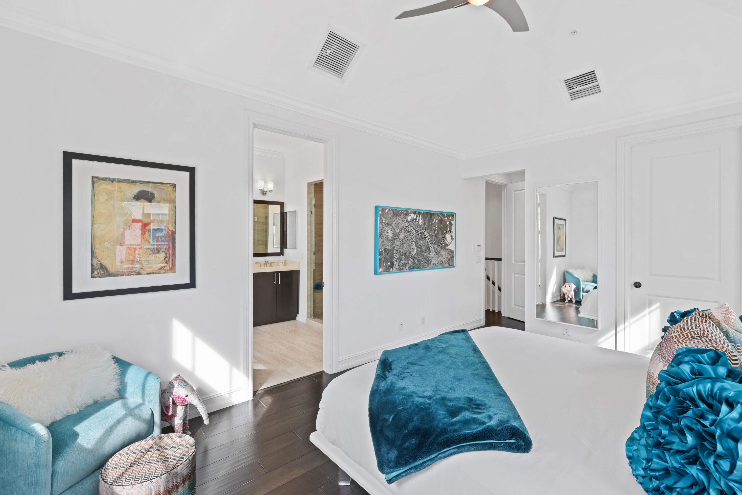 353 E Cannery Row Circle