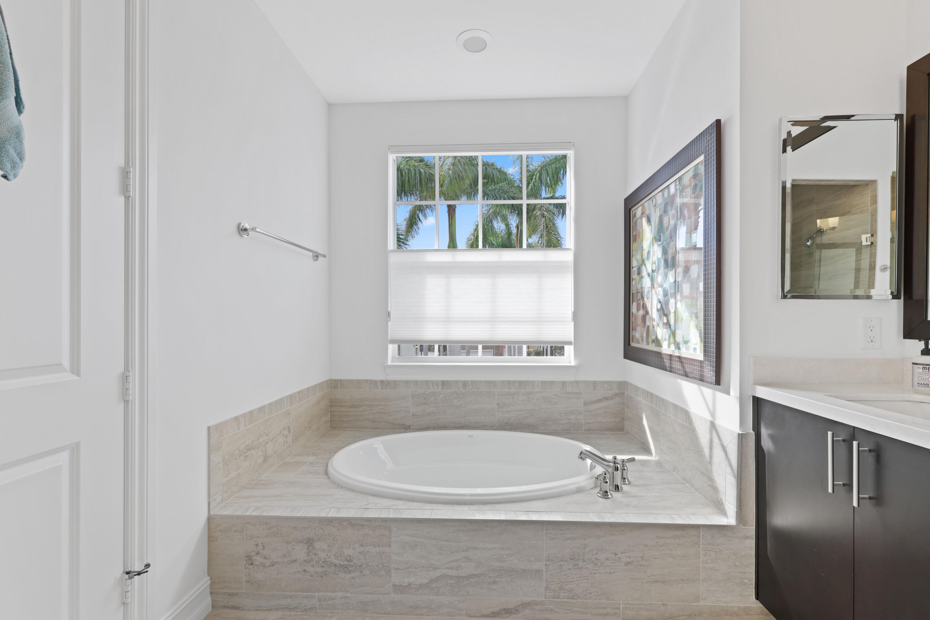 353 E Cannery Row Circle