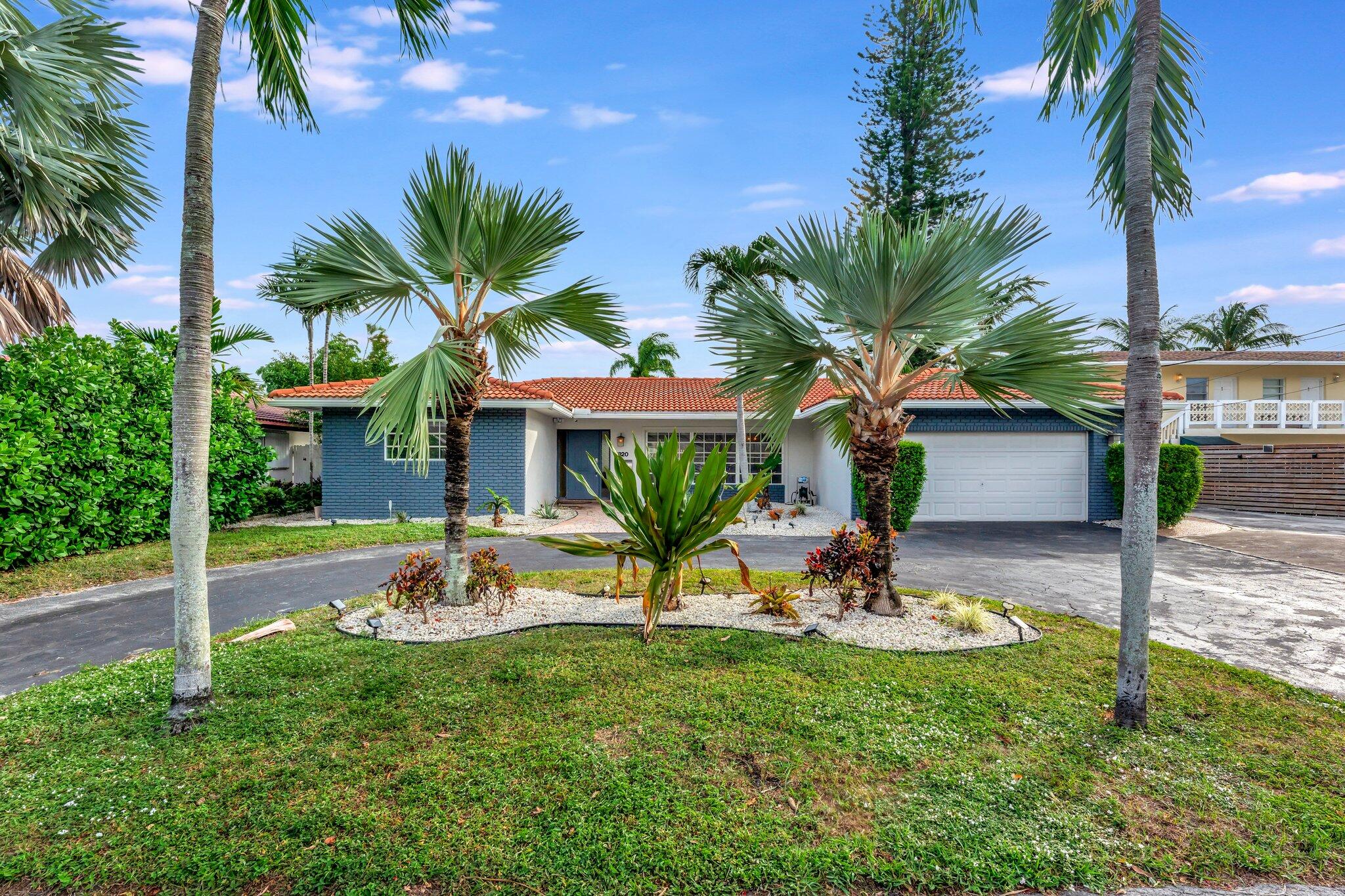 5820 NE 14th Road