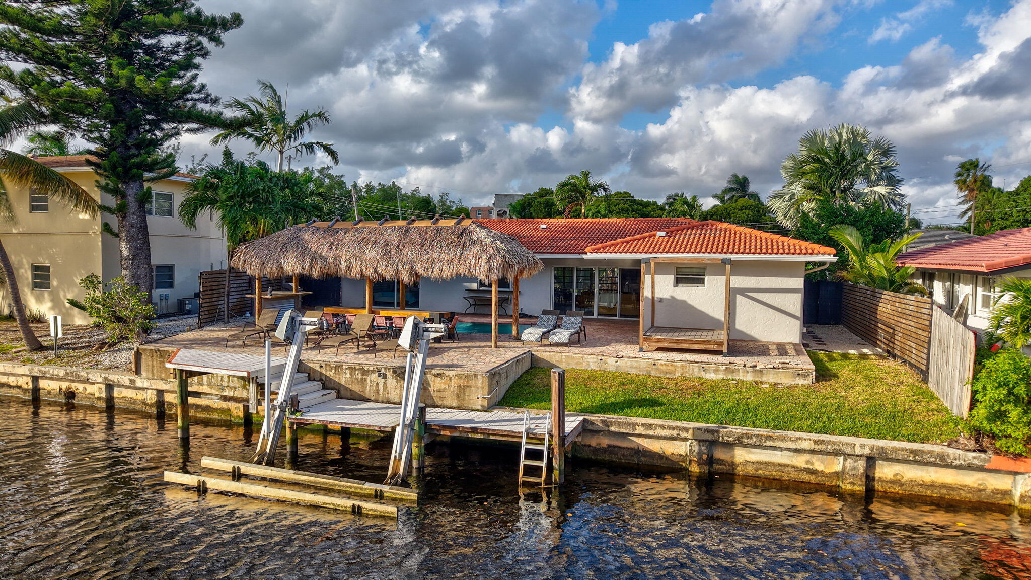 5820 NE 14th Road