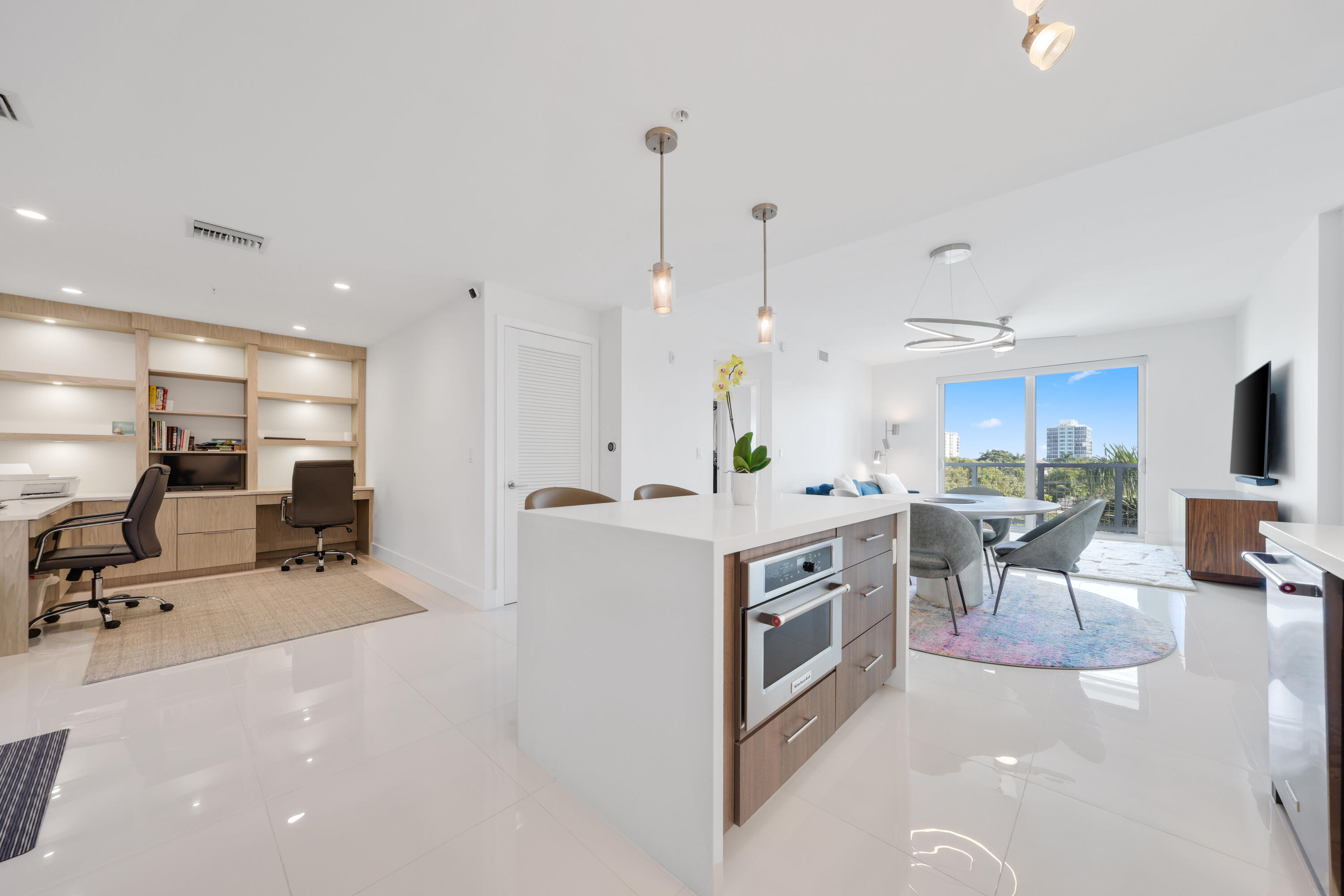 236 Se 5th Avenue 305