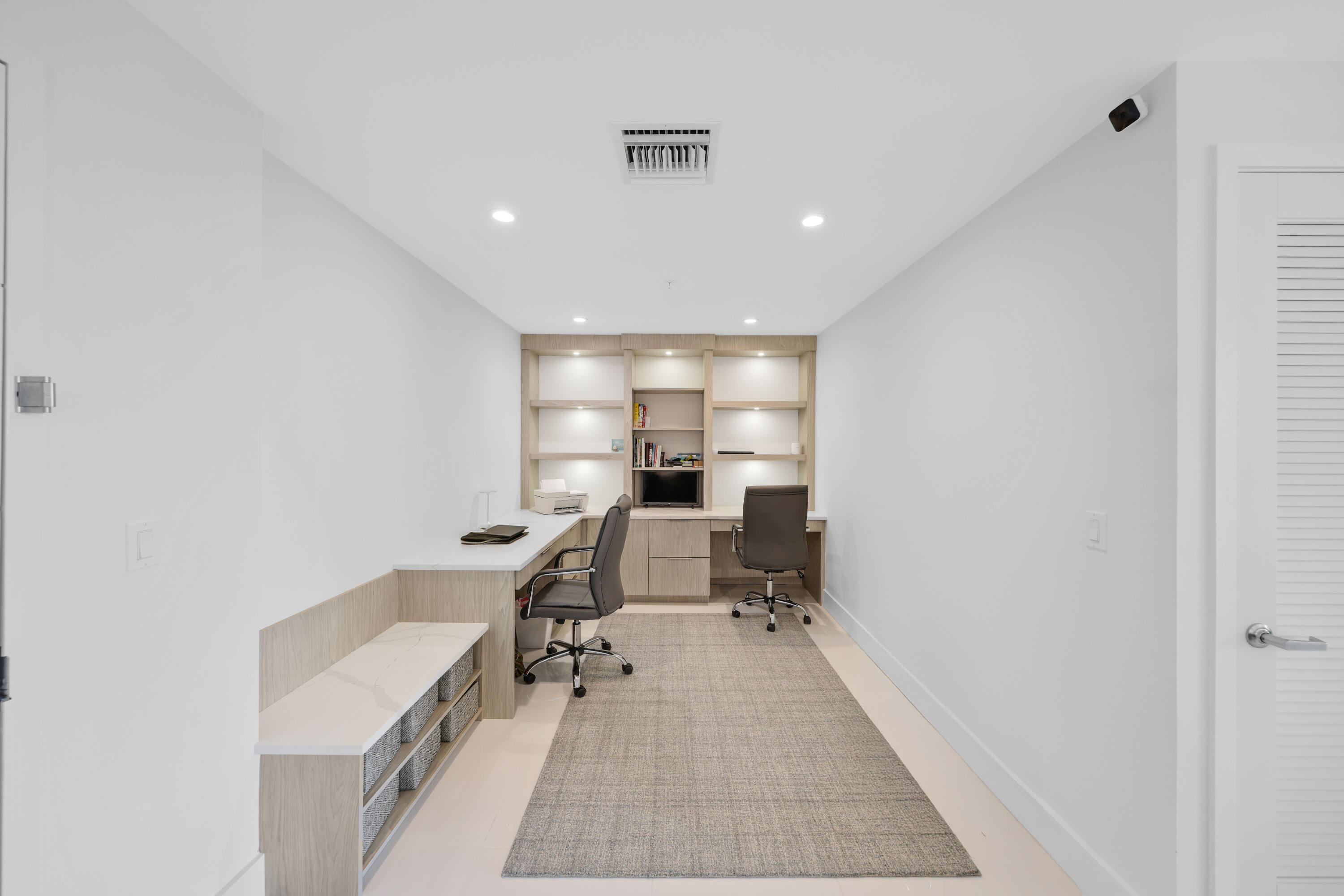 236 Se 5th Avenue 305