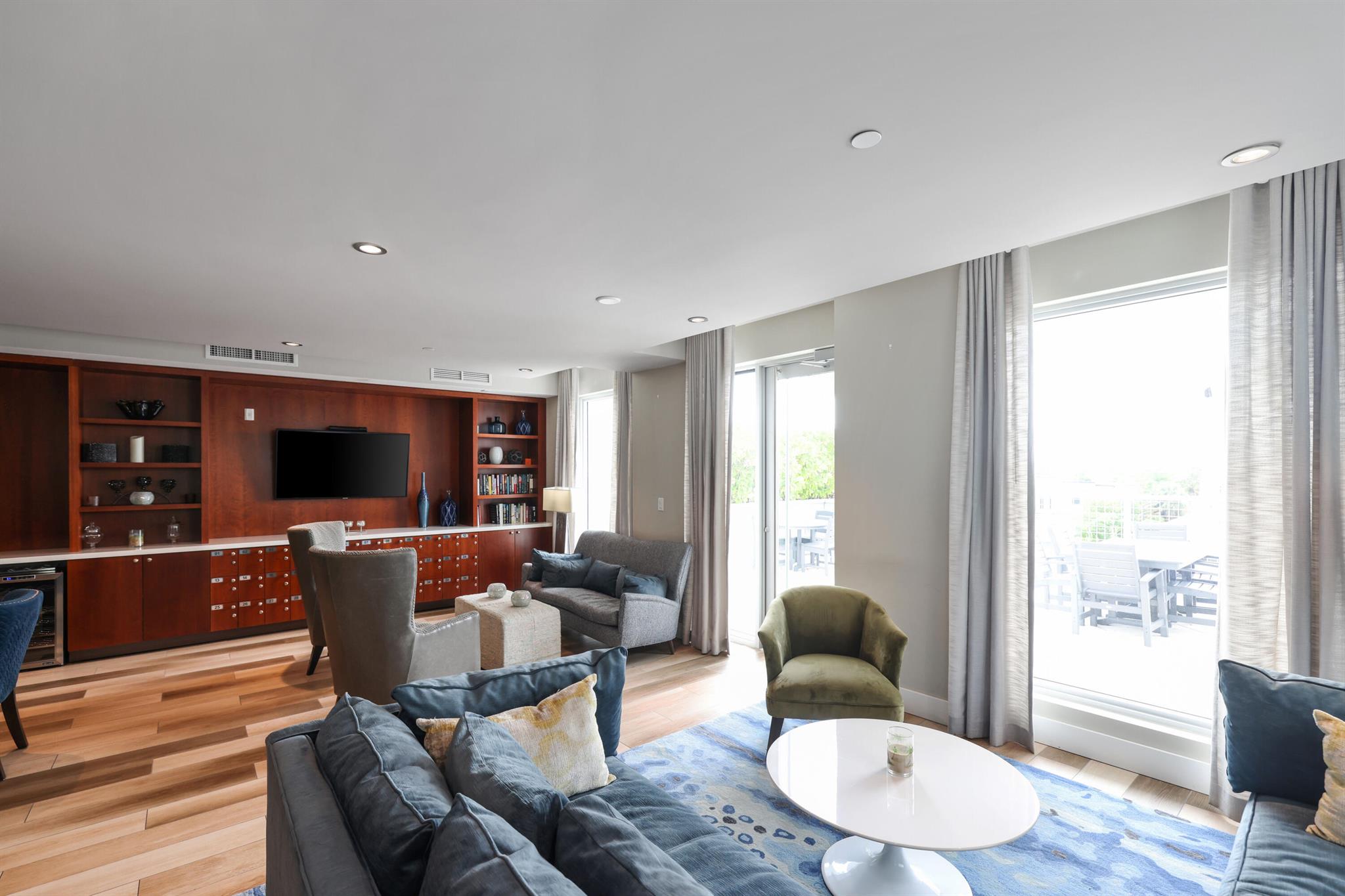 236 Se 5th Avenue 305