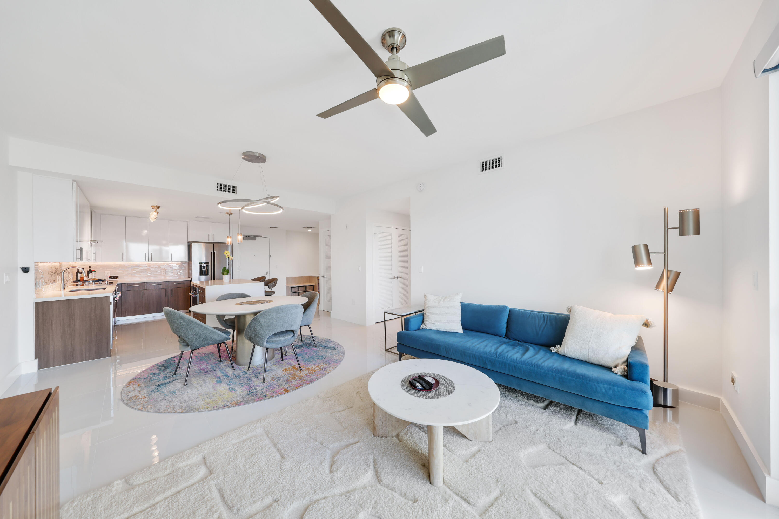 236 Se 5th Avenue 305