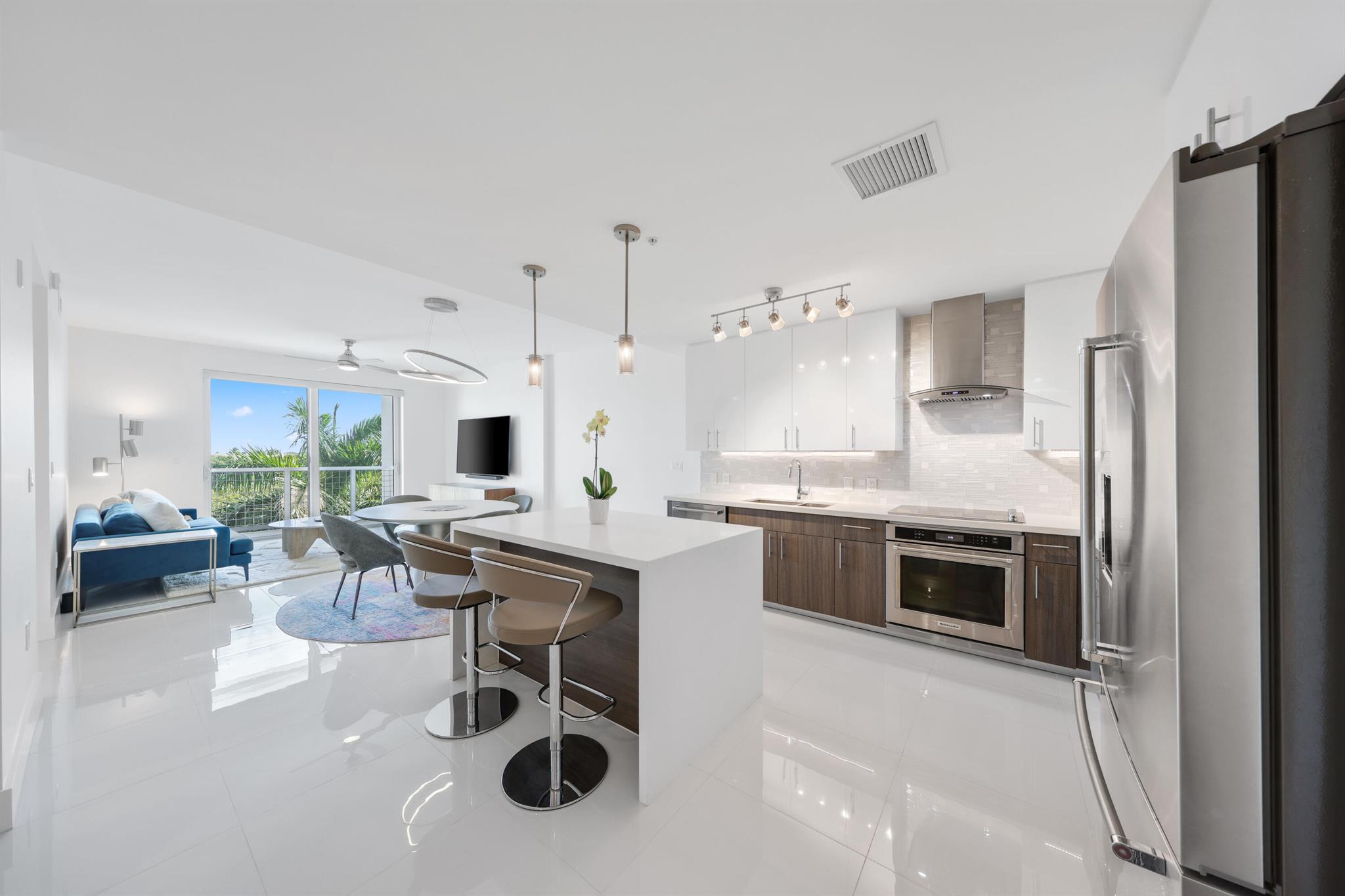 236 Se 5th Avenue 305