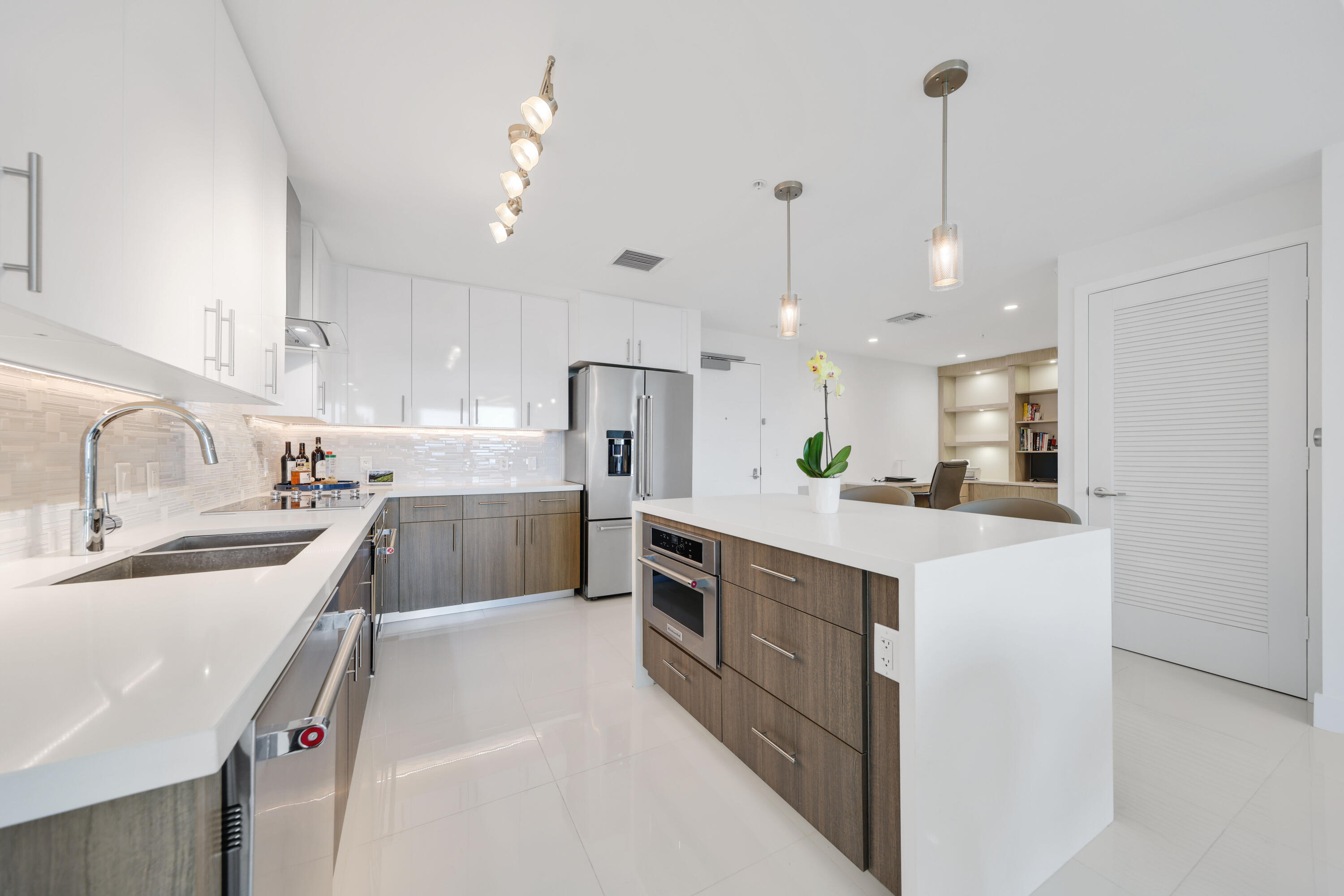 236 Se 5th Avenue 305