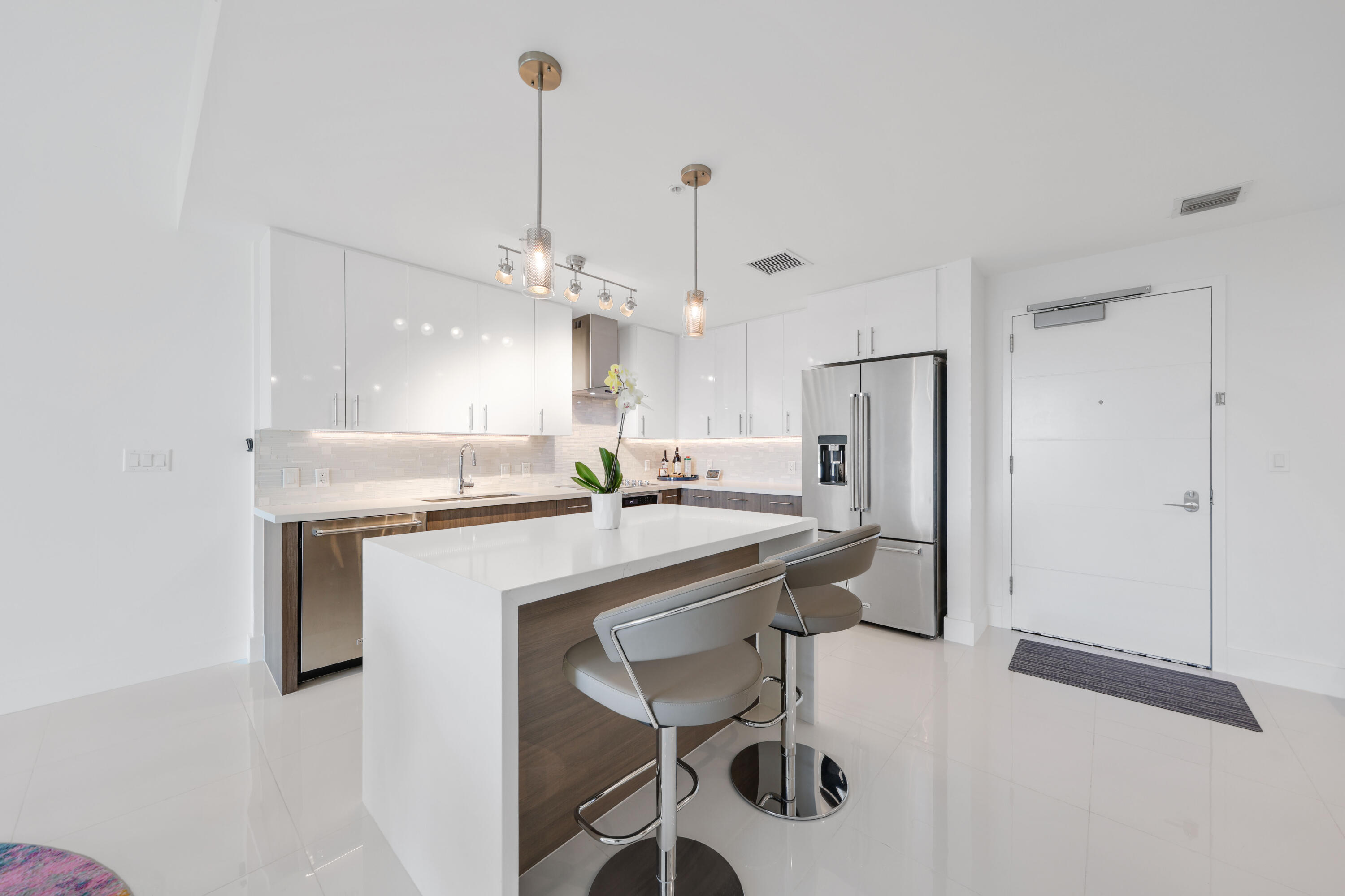 236 Se 5th Avenue 305