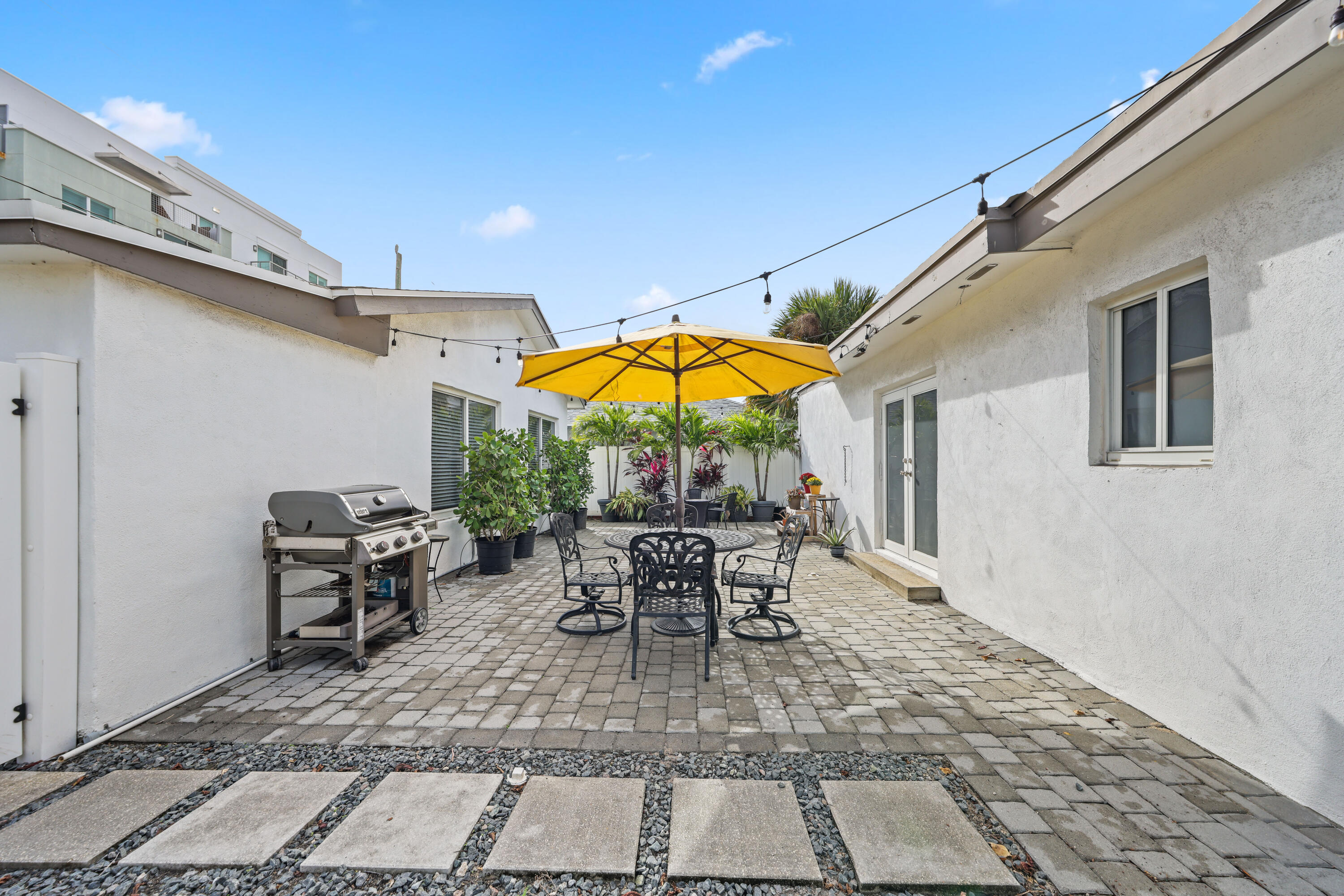237 SE 4th Avenue