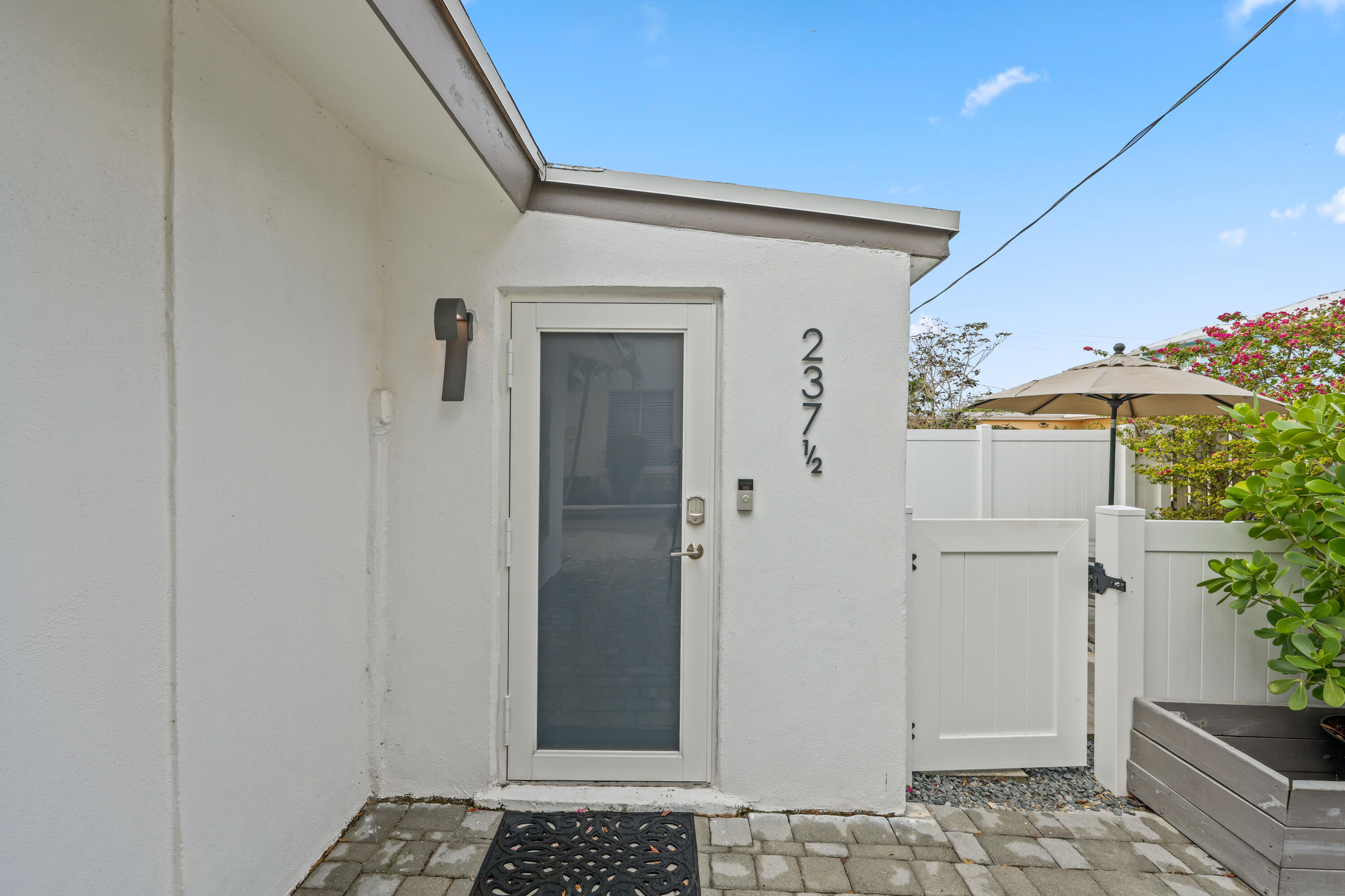 237 SE 4th Avenue