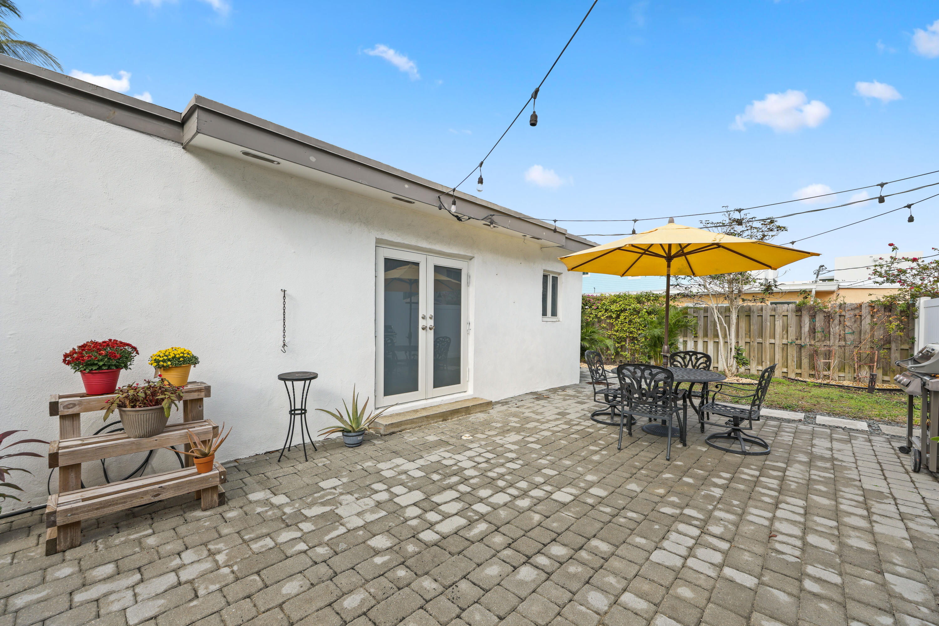237 SE 4th Avenue