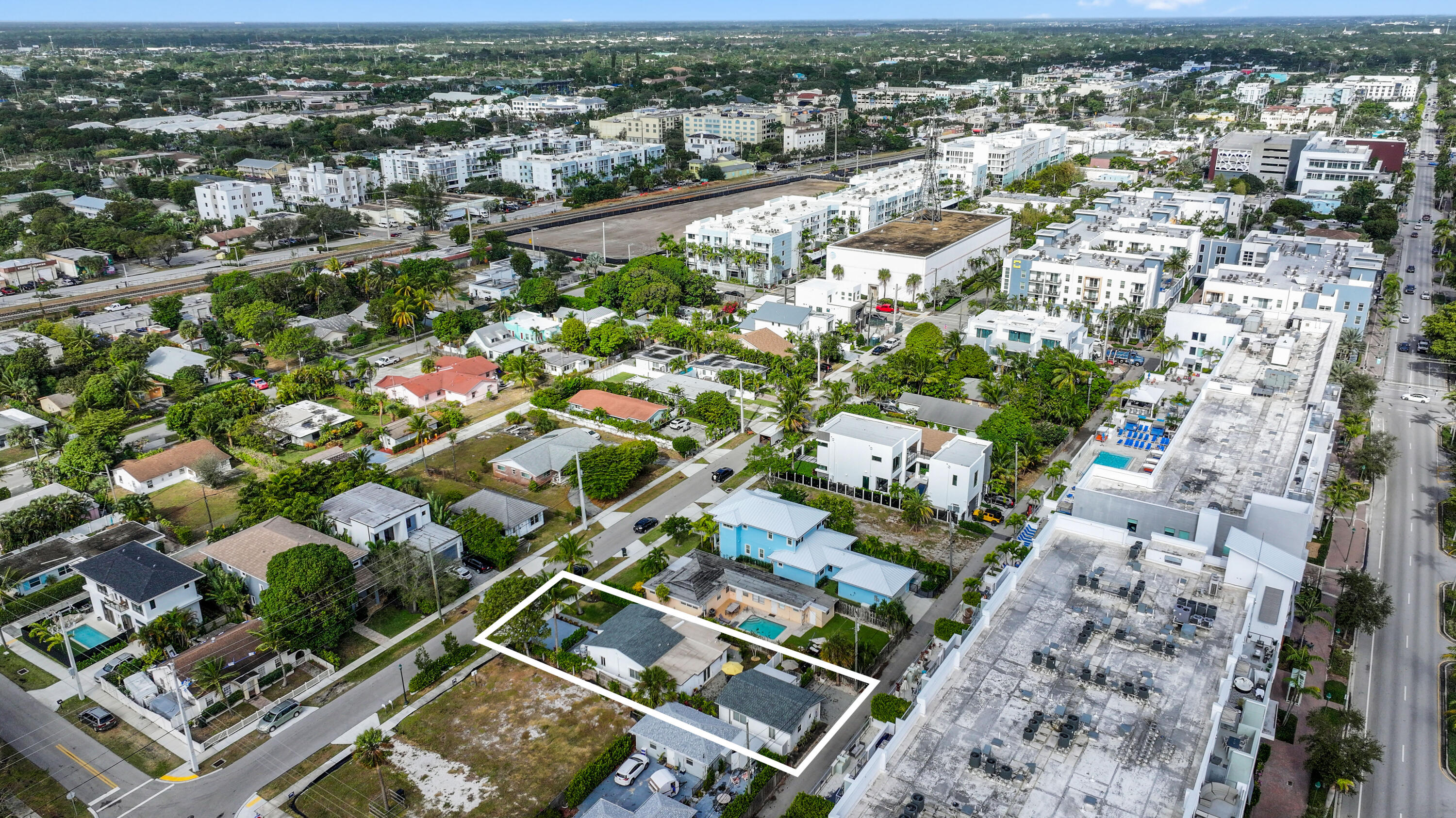 237 SE 4th Avenue