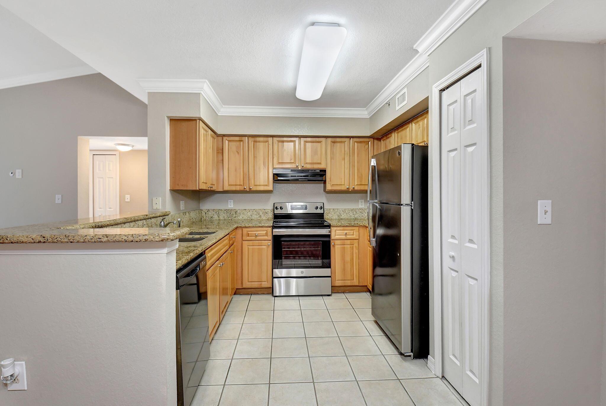 15155 Michelangelo Boulevard 201