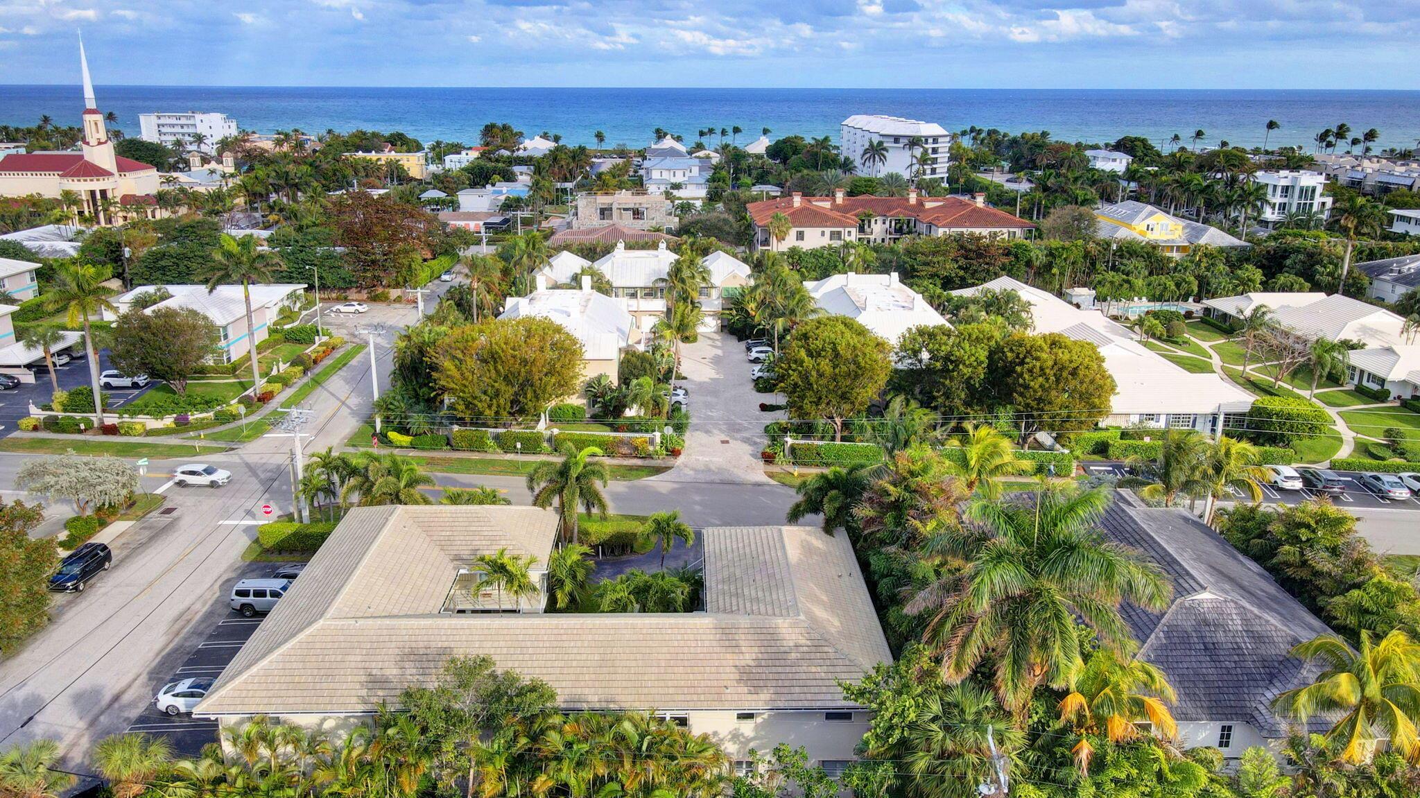 100 Venetian Drive 3