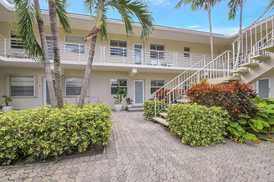 100 Venetian Drive 3