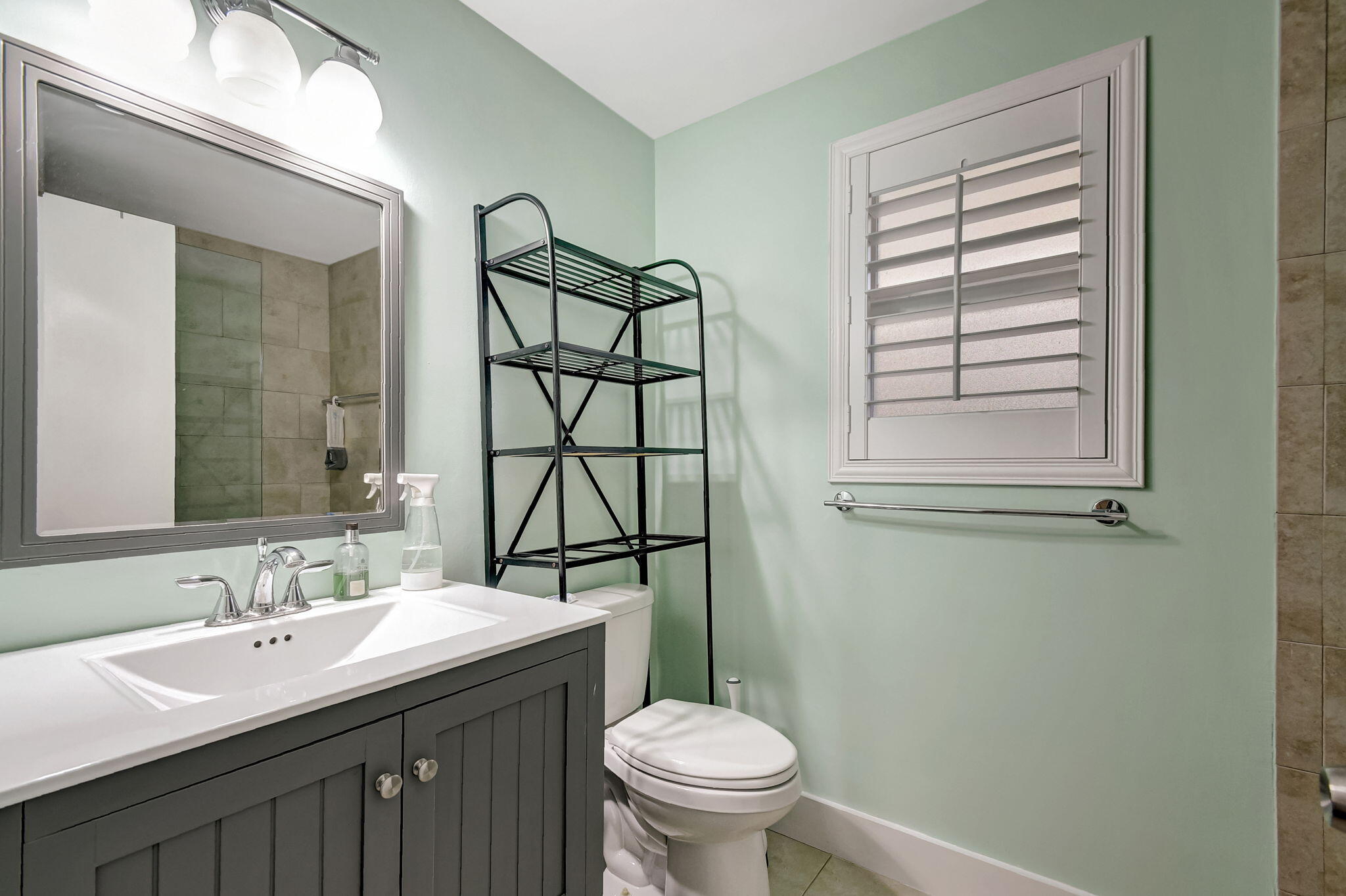 100 Venetian Drive 3