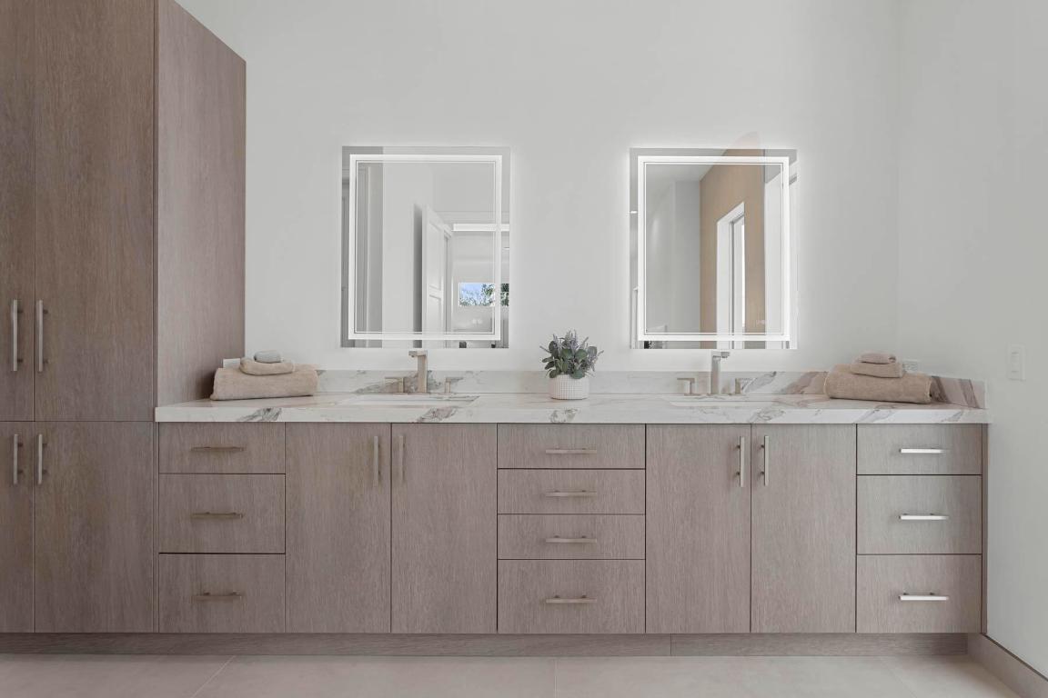 337 S Swinton Avenue