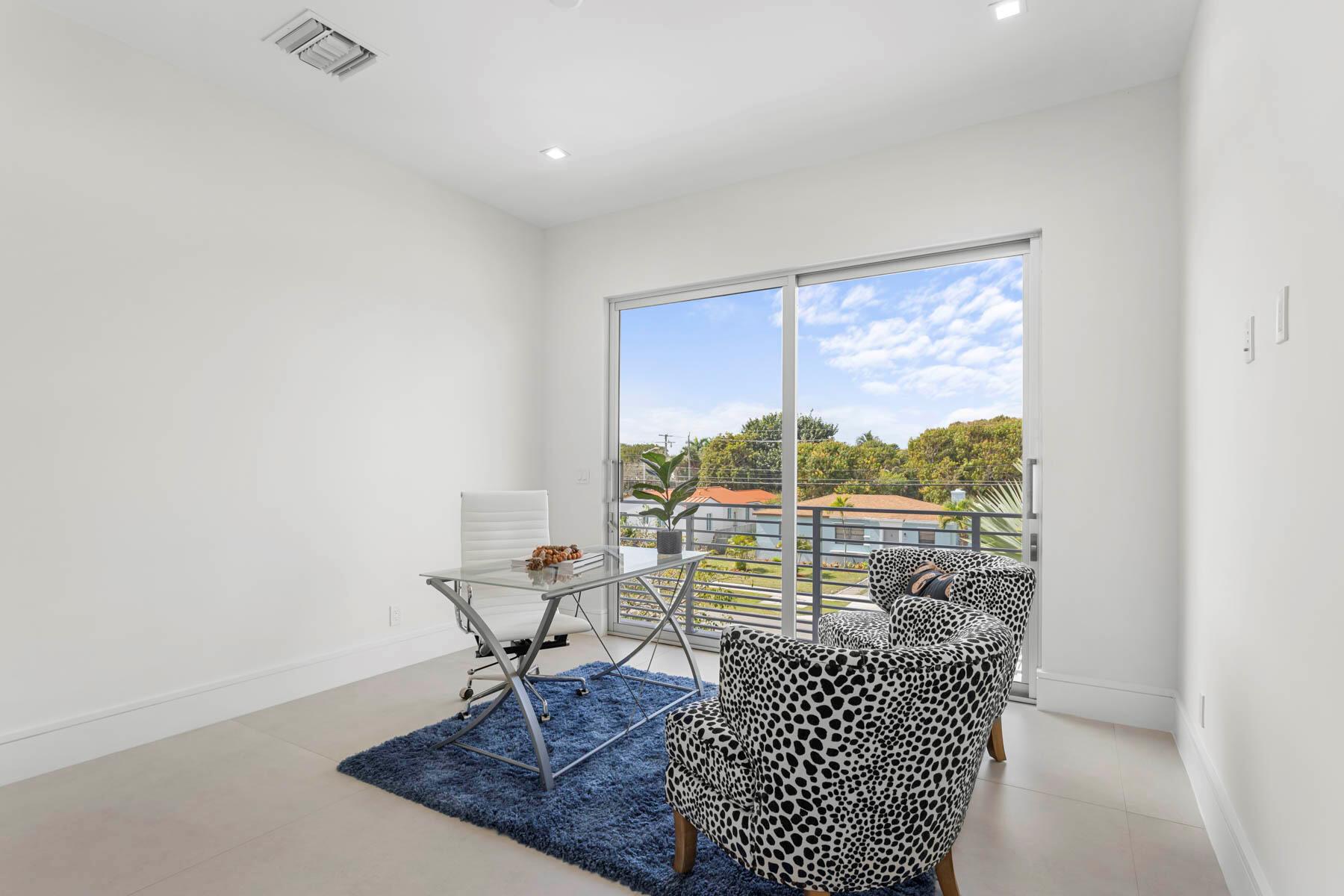 337 S Swinton Avenue