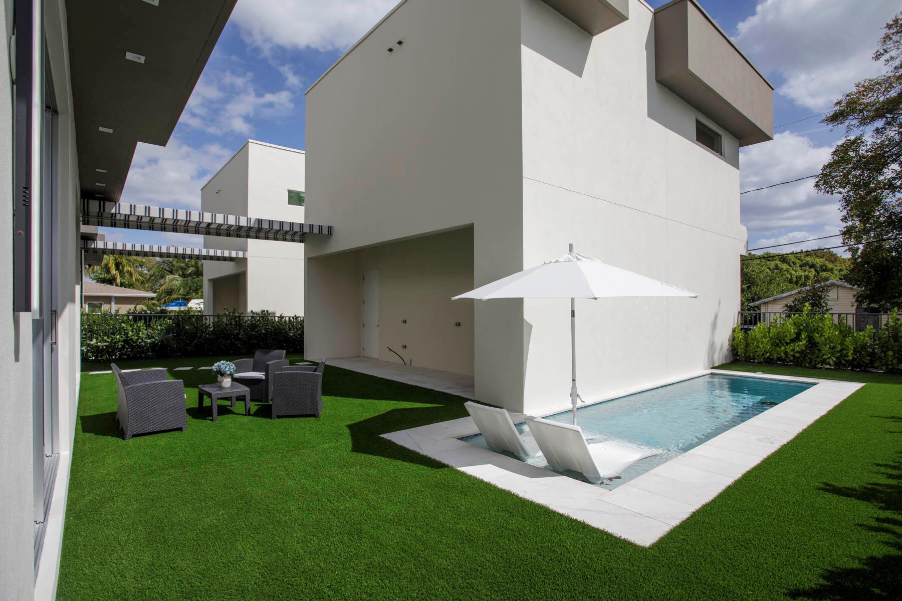 337 S Swinton Avenue