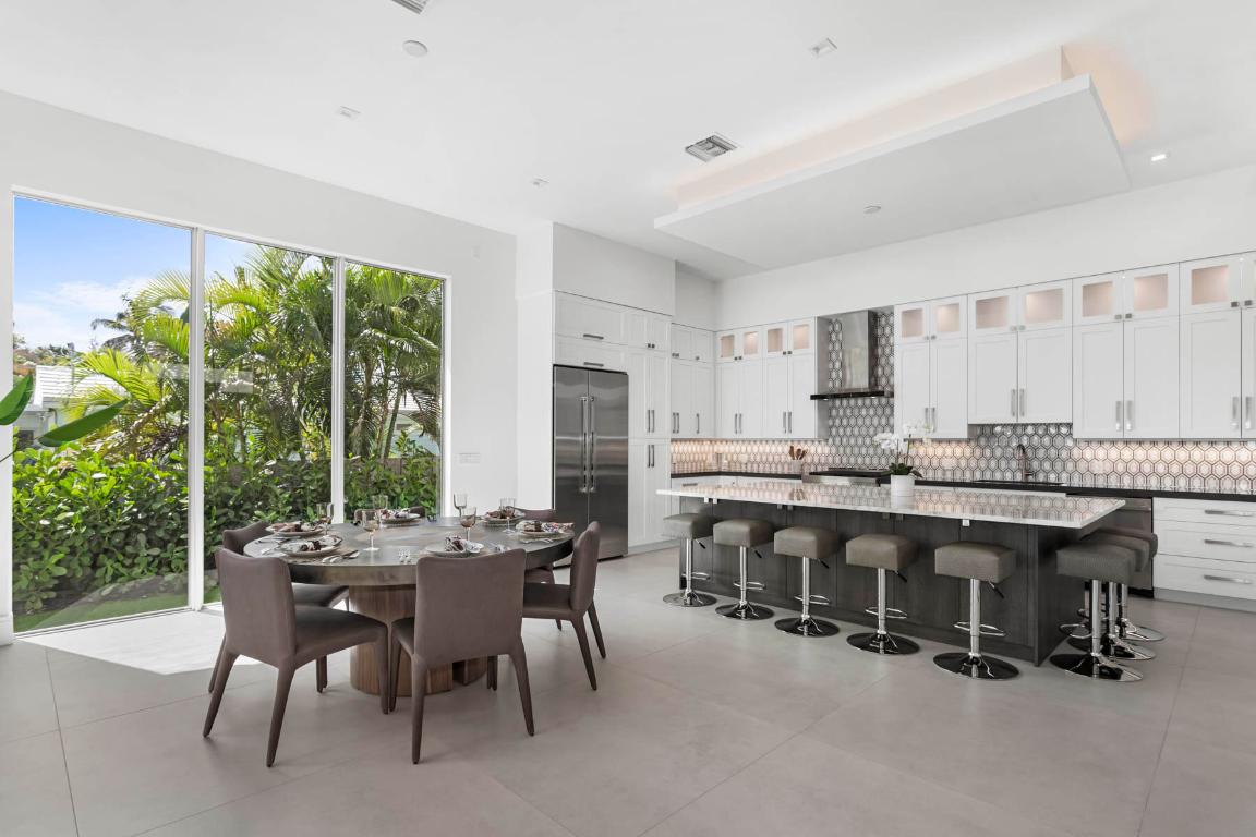 337 S Swinton Avenue