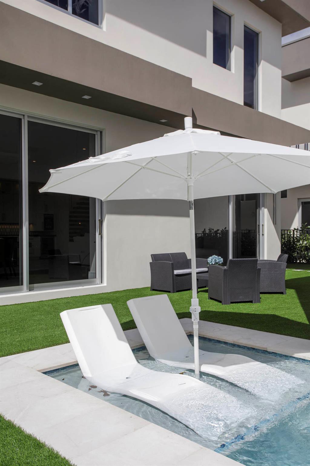 337 S Swinton Avenue