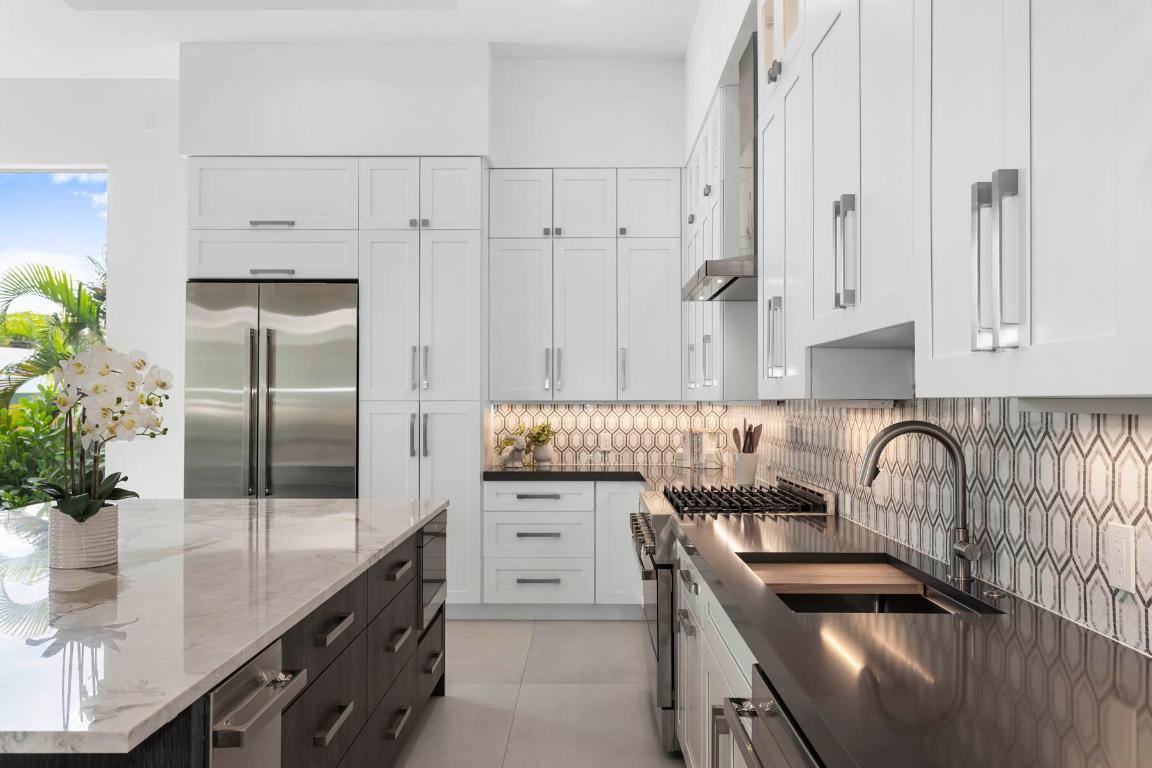 337 S Swinton Avenue