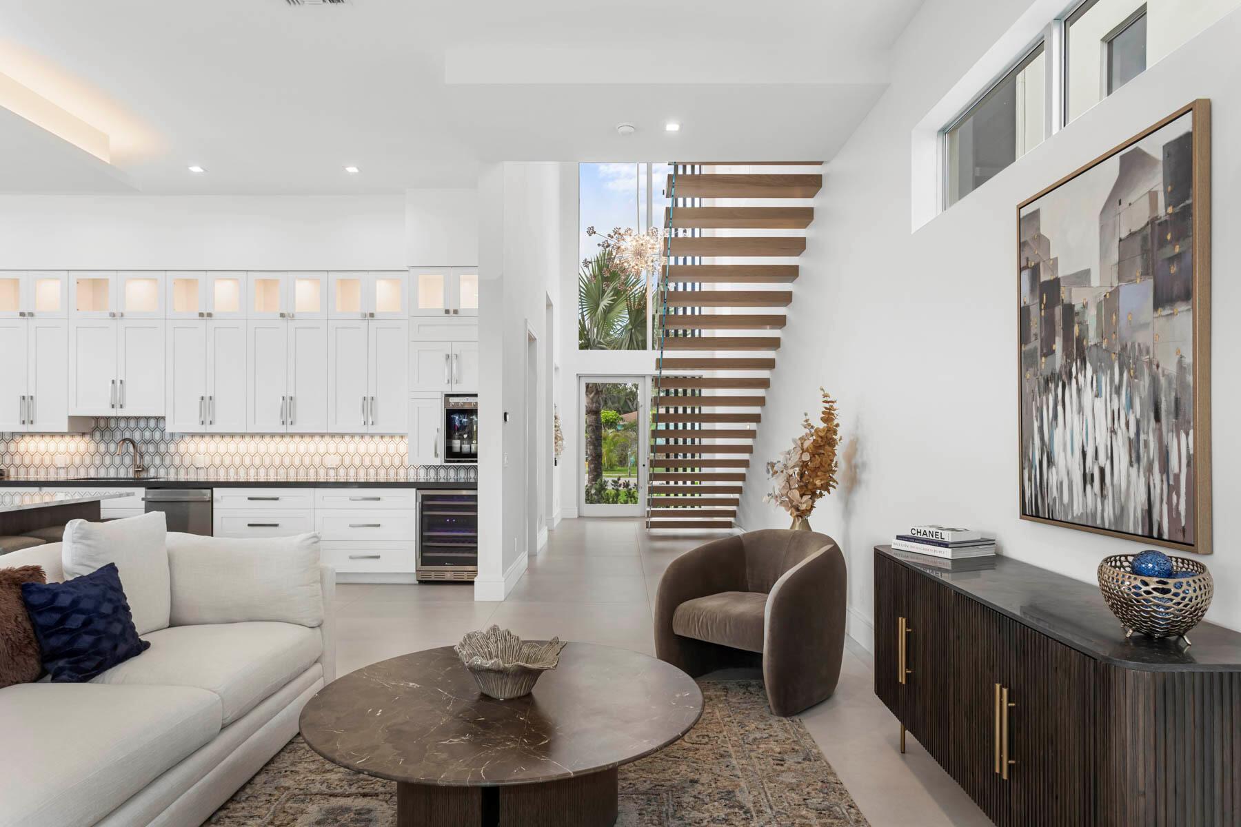 337 S Swinton Avenue