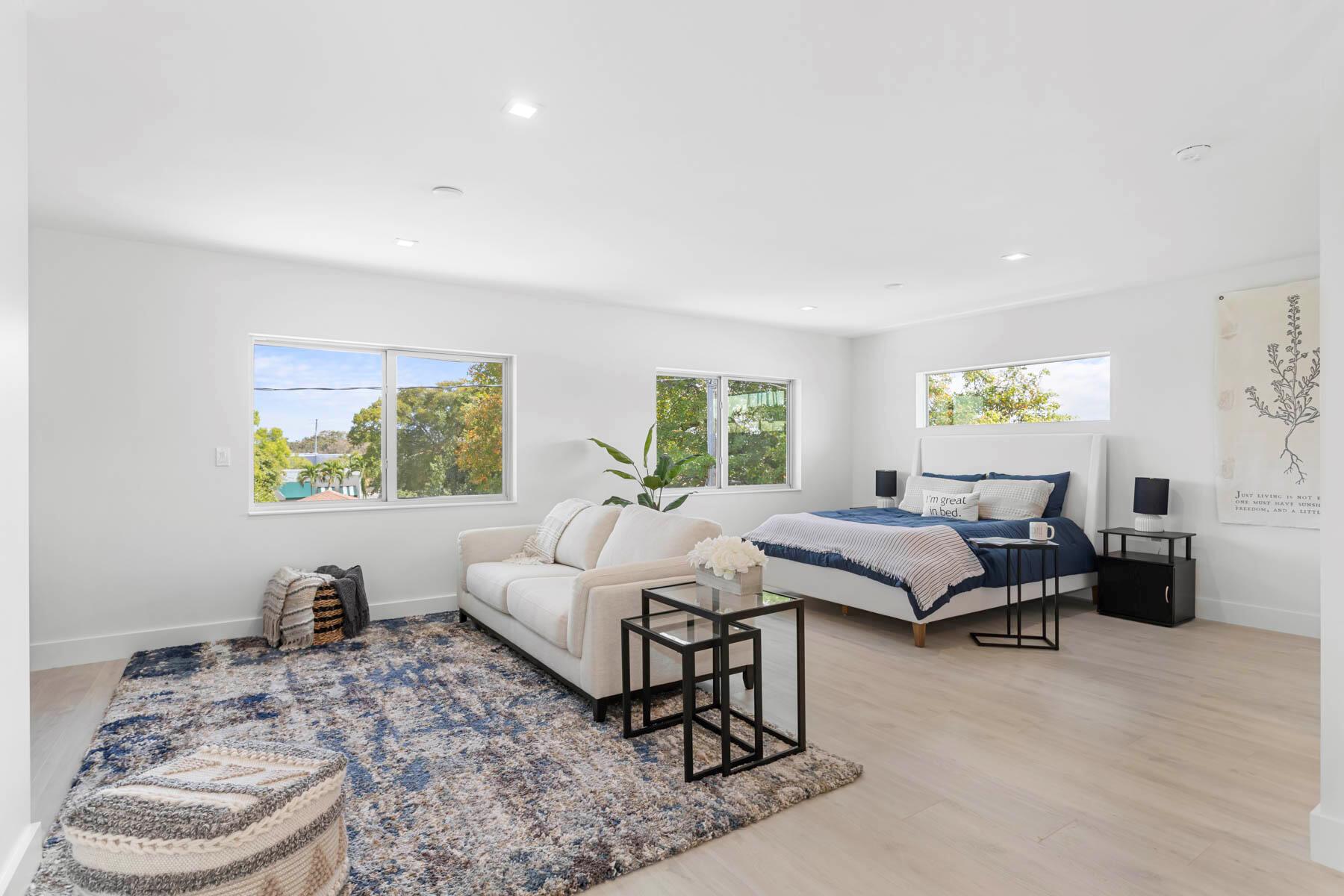 337 S Swinton Avenue