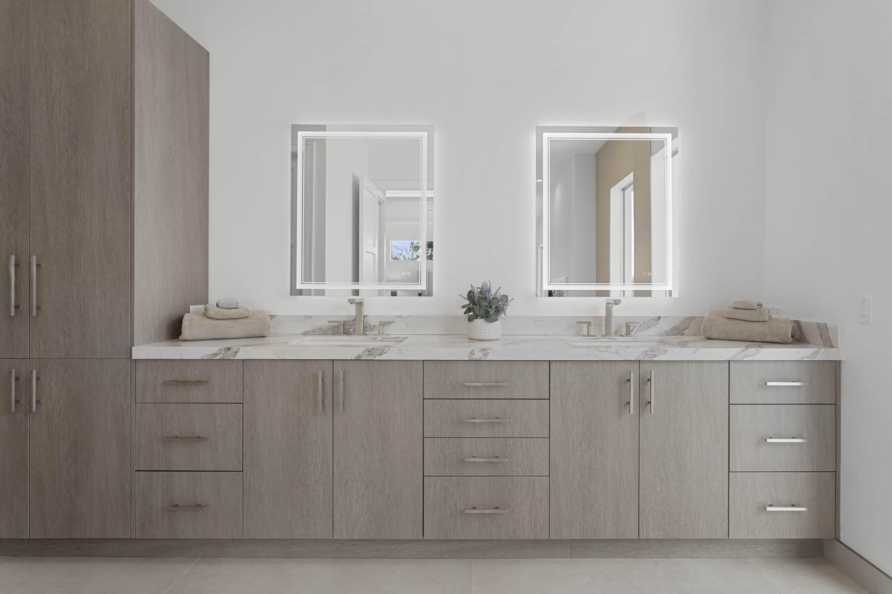 337 S Swinton Avenue