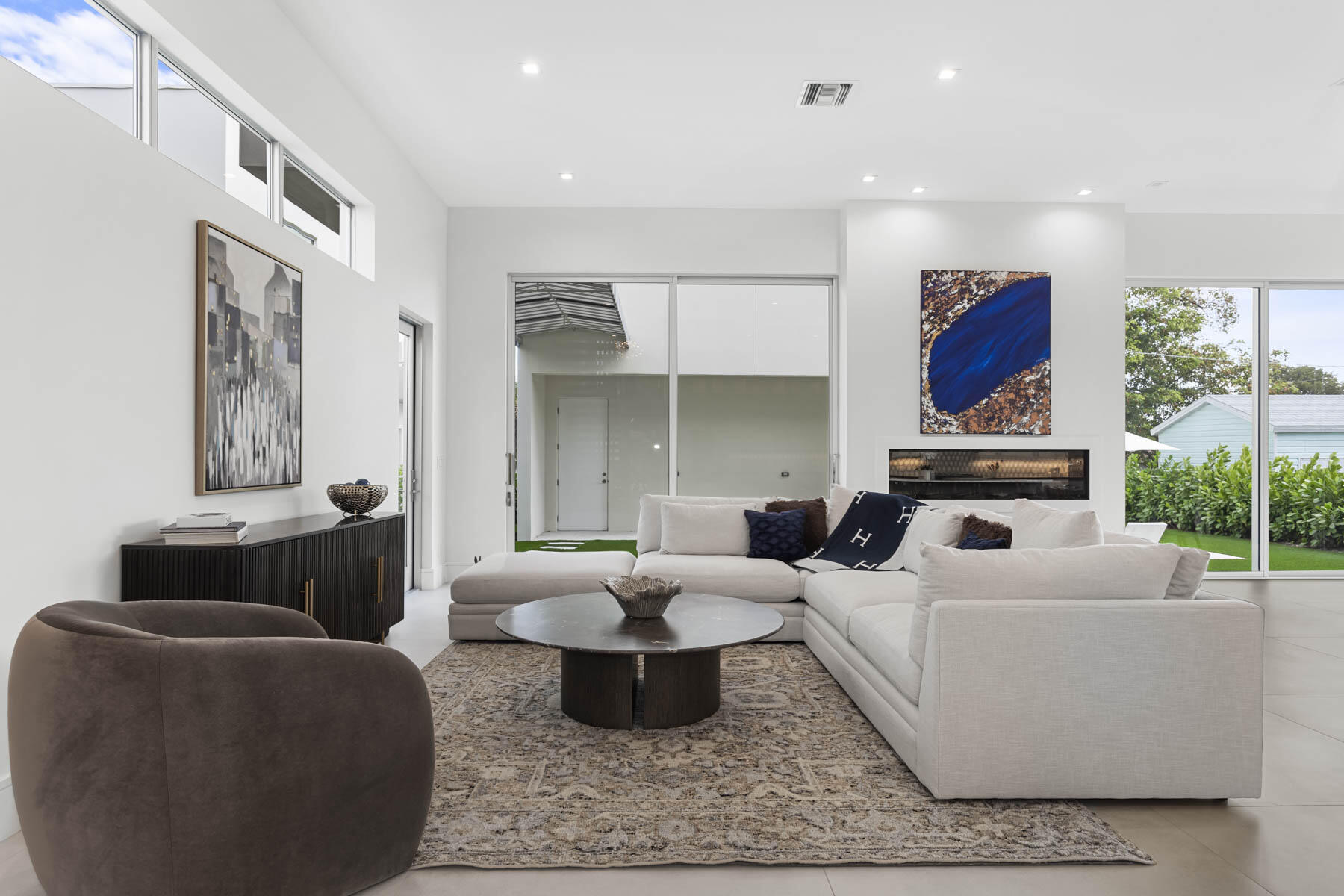 337 S Swinton Avenue