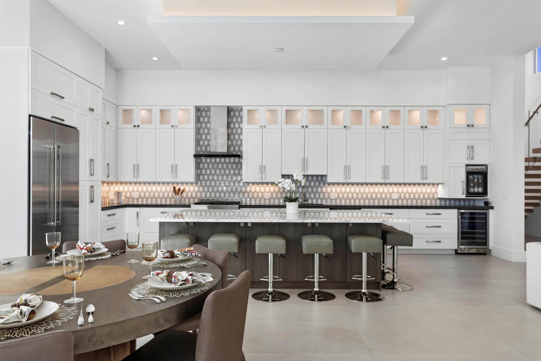 337 S Swinton Avenue