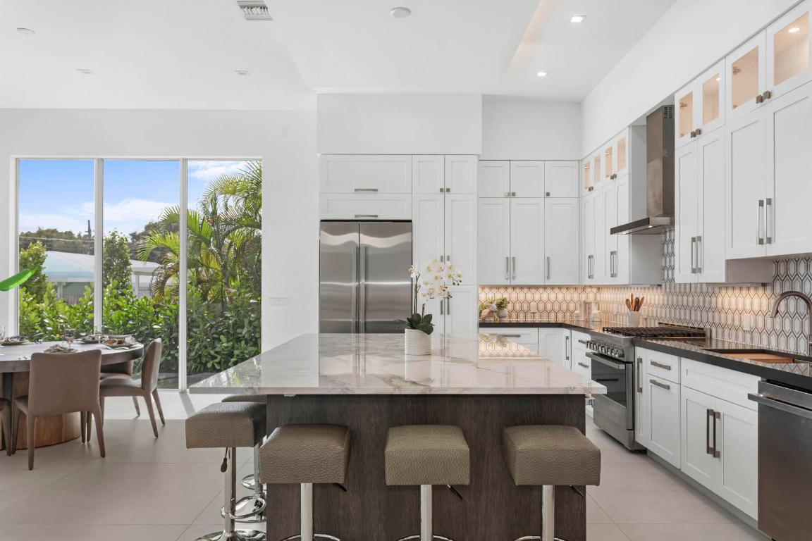 337 S Swinton Avenue