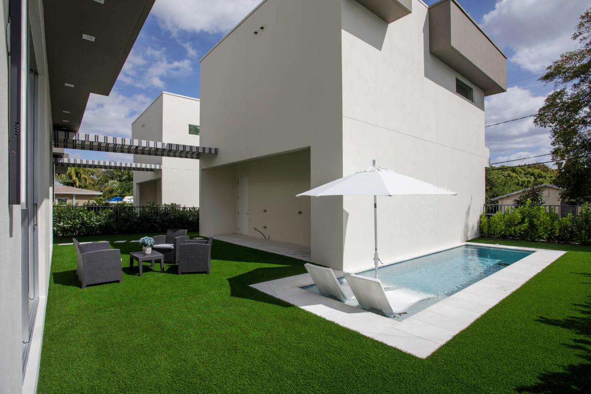 337 S Swinton Avenue