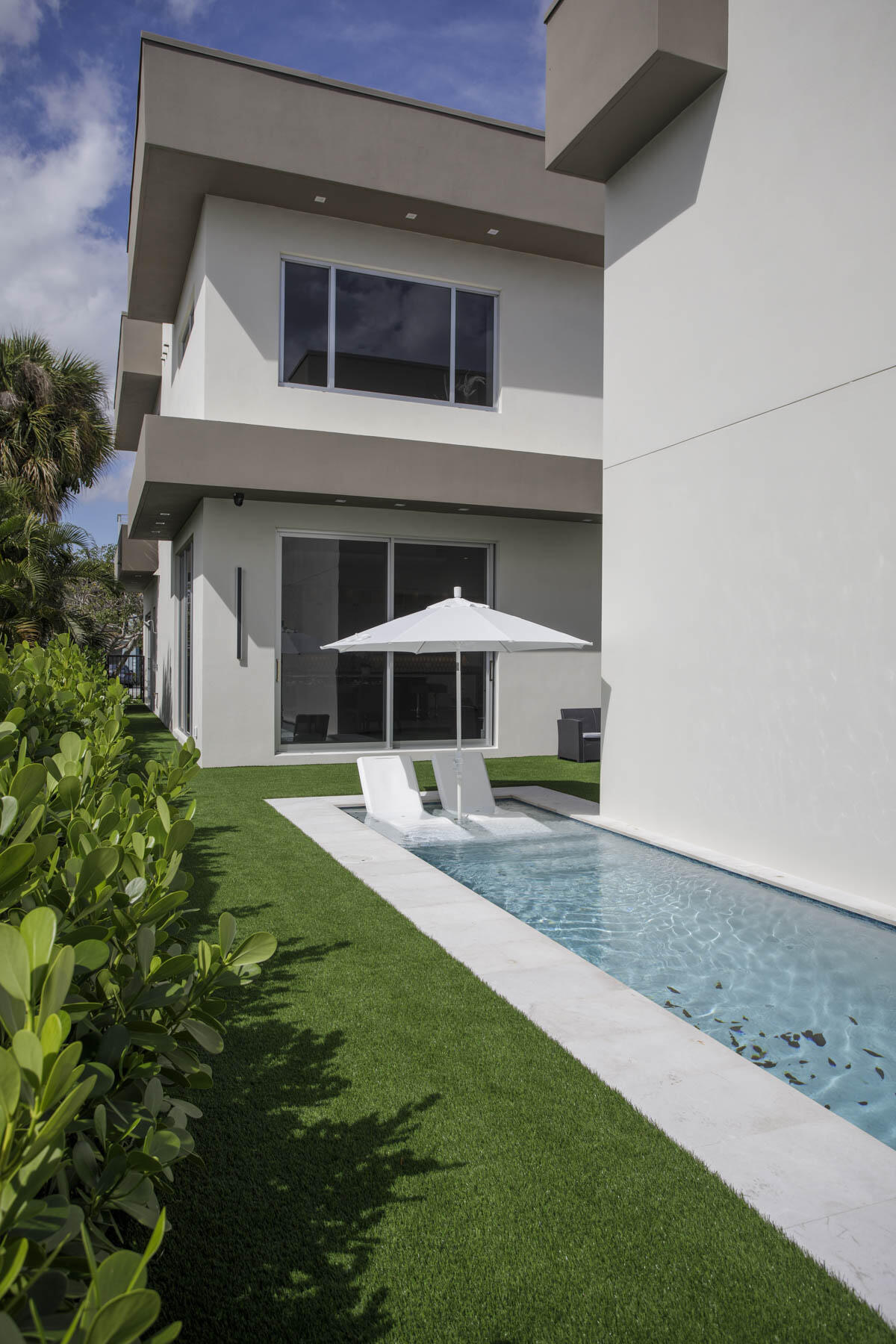 337 S Swinton Avenue