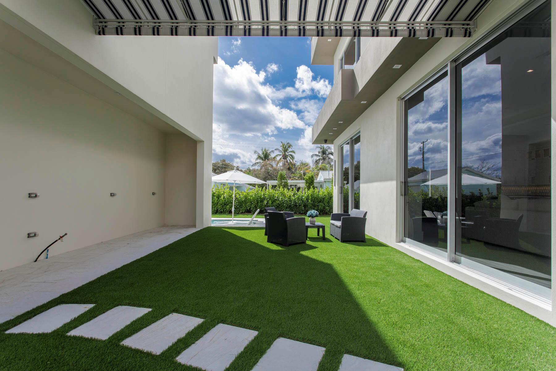 337 S Swinton Avenue