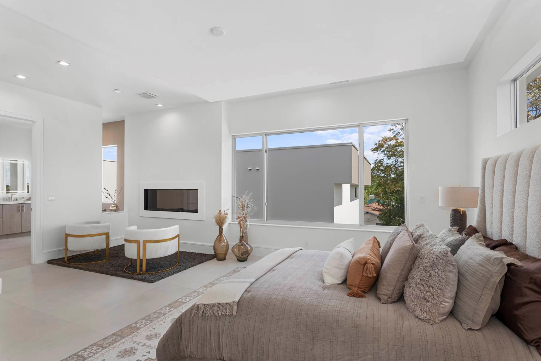 337 S Swinton Avenue