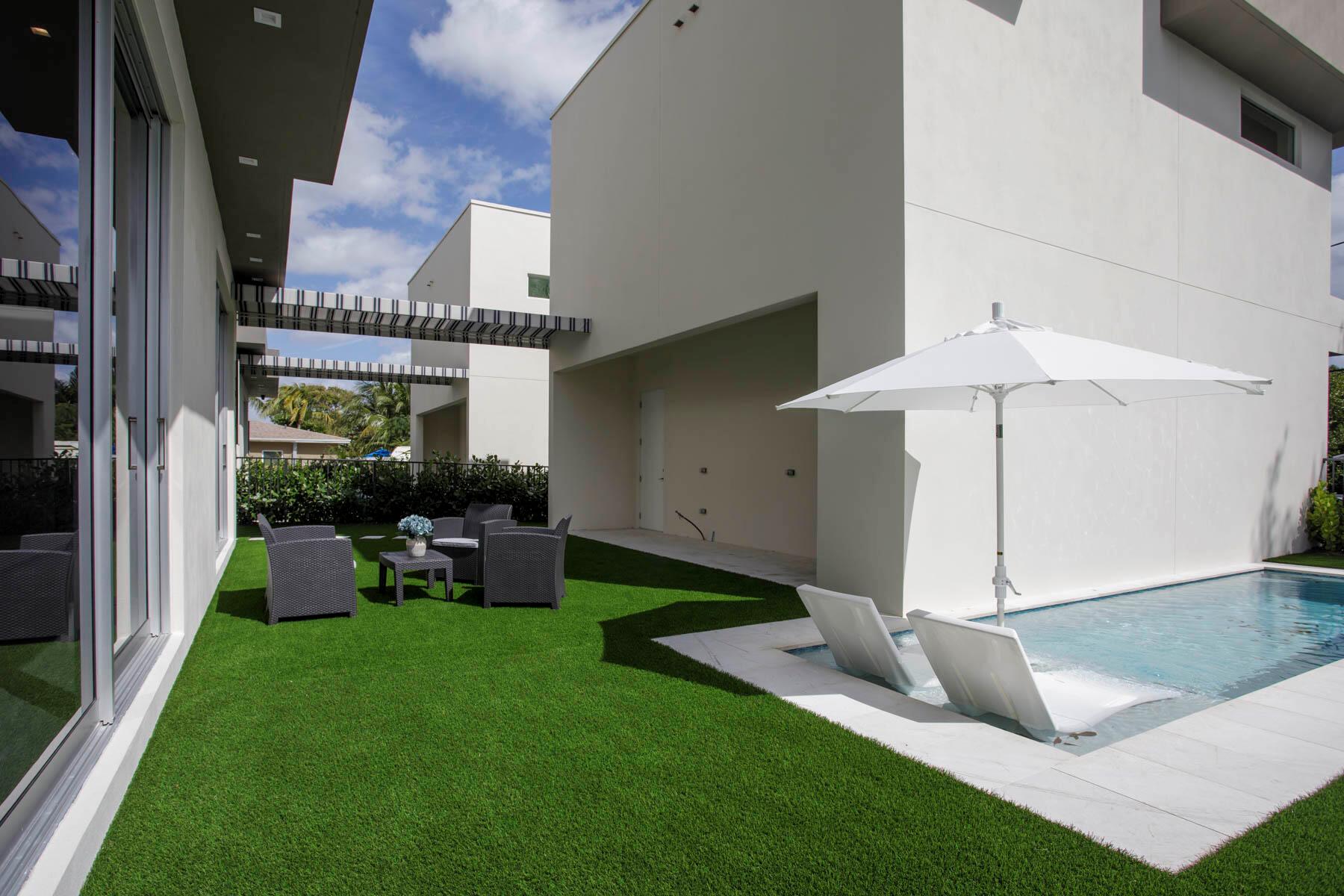 337 S Swinton Avenue