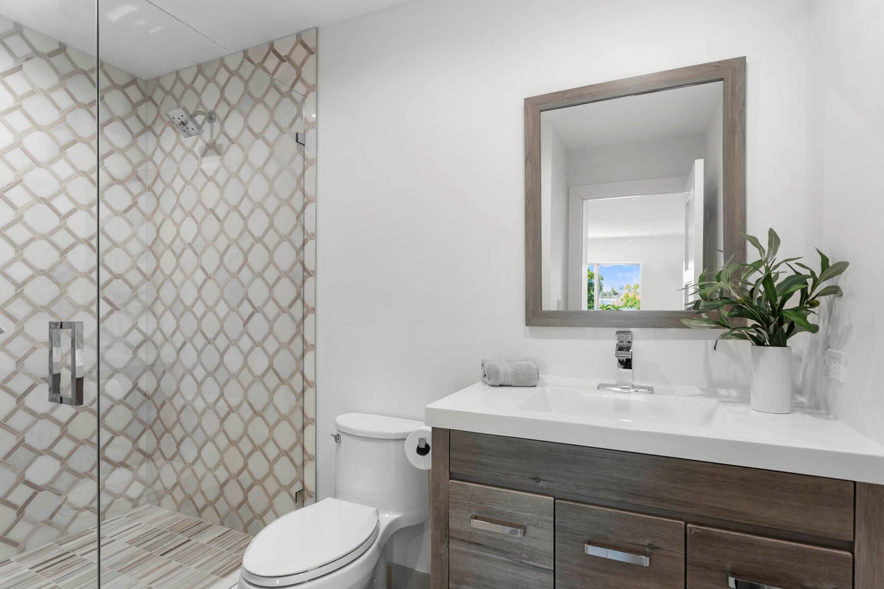 337 S Swinton Avenue