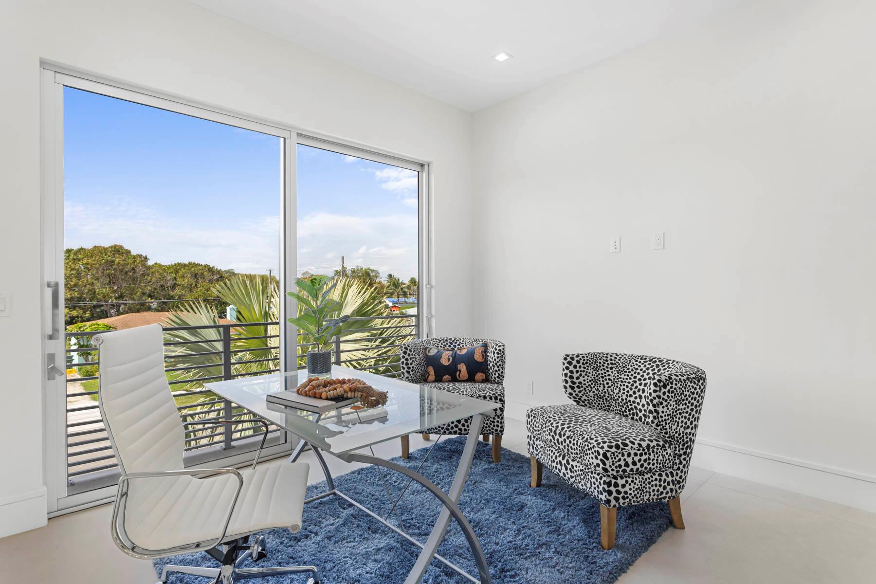 337 S Swinton Avenue