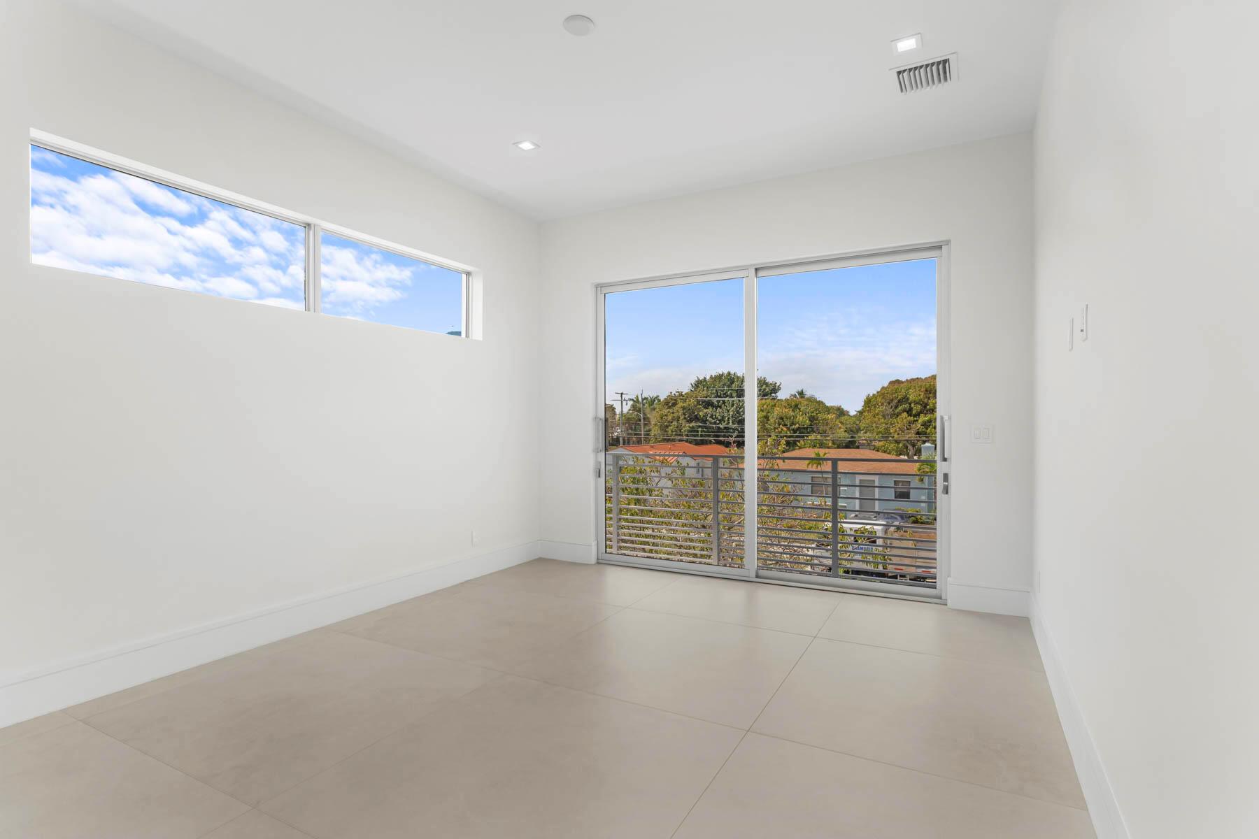 337 S Swinton Avenue