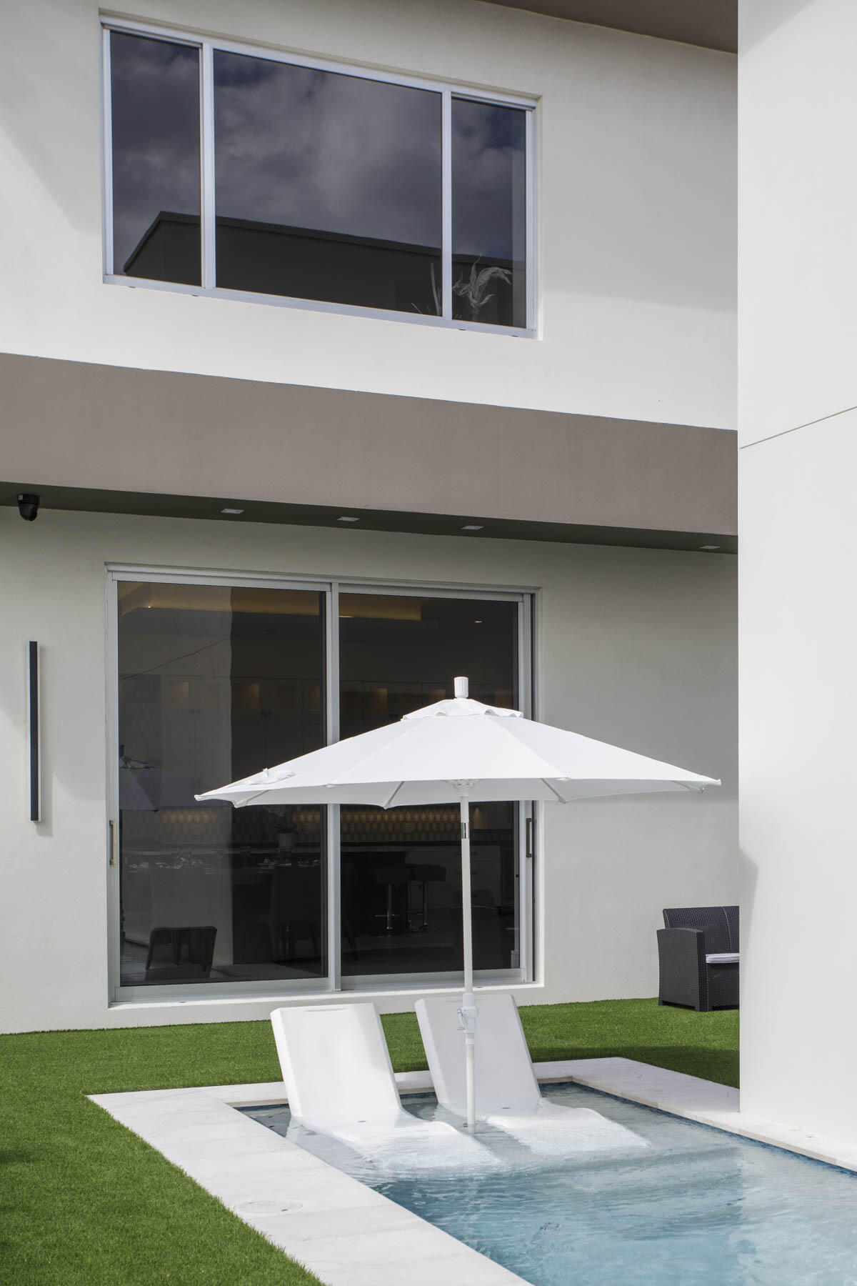 337 S Swinton Avenue