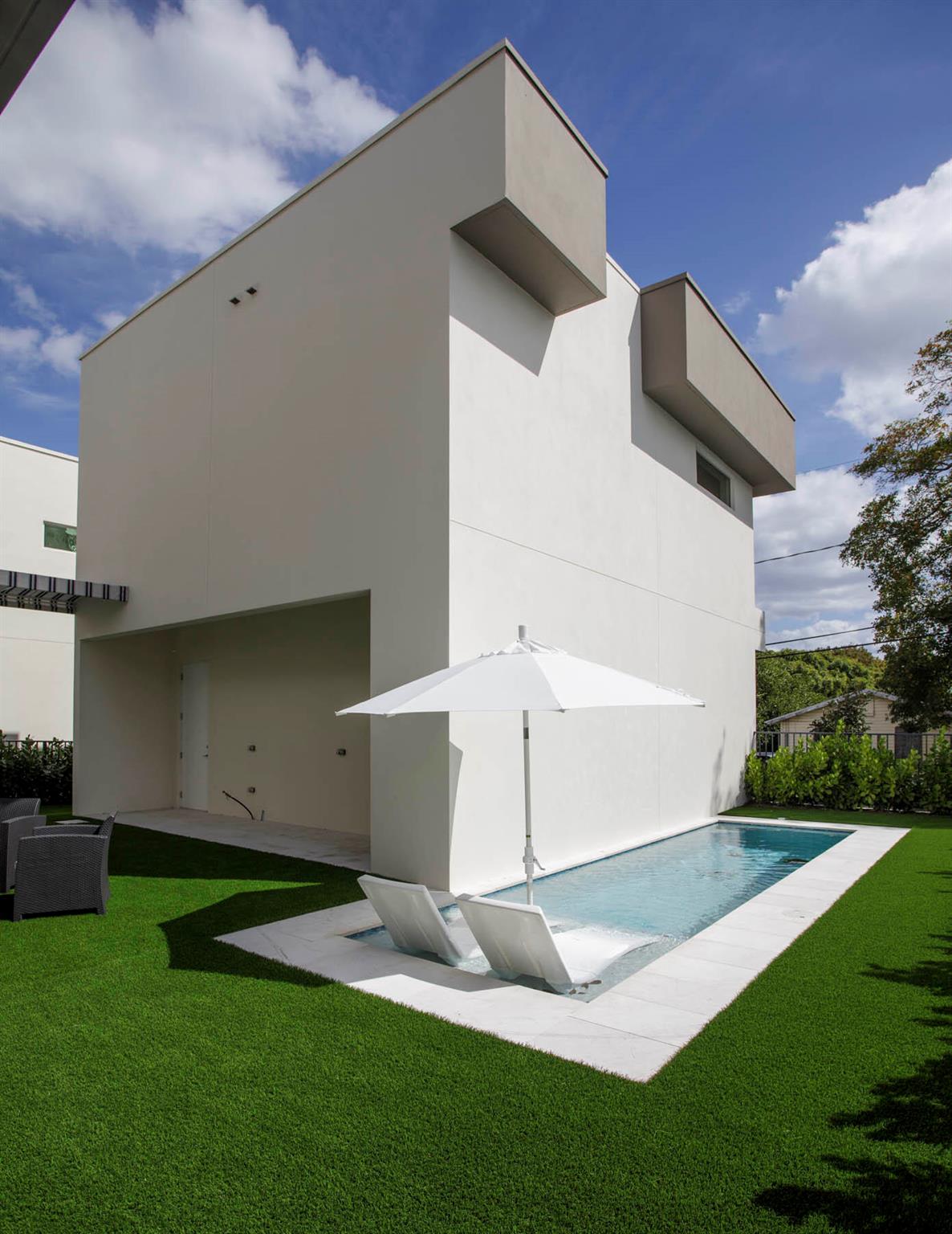 337 S Swinton Avenue