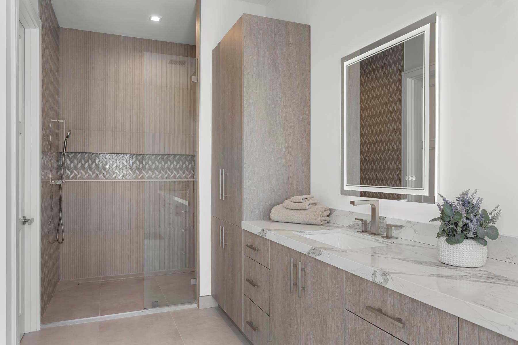 337 S Swinton Avenue