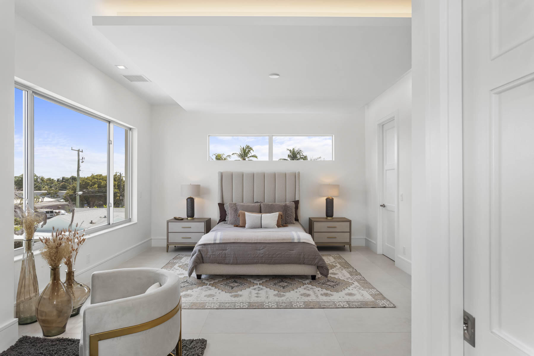 337 S Swinton Avenue