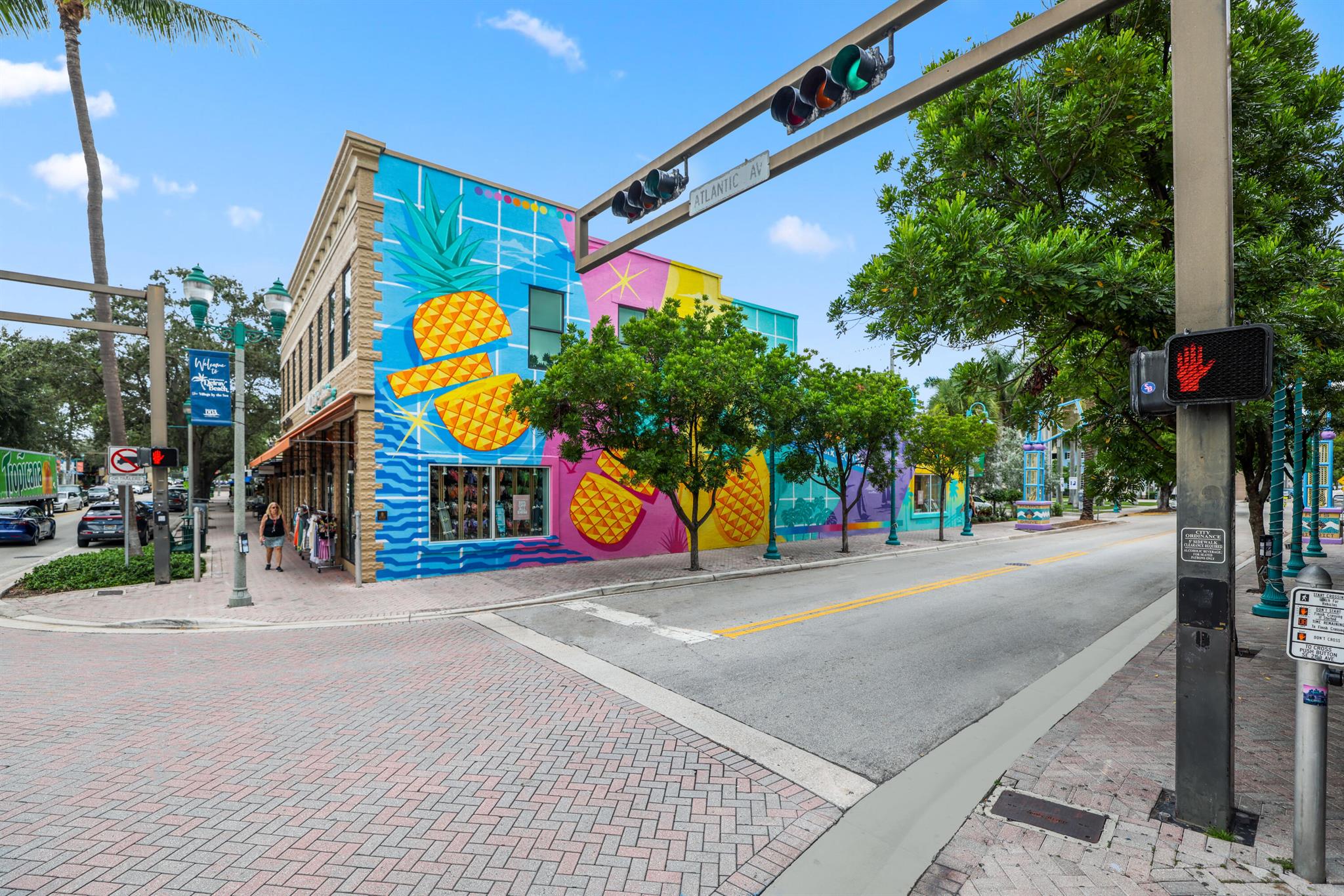 337 S Swinton Avenue