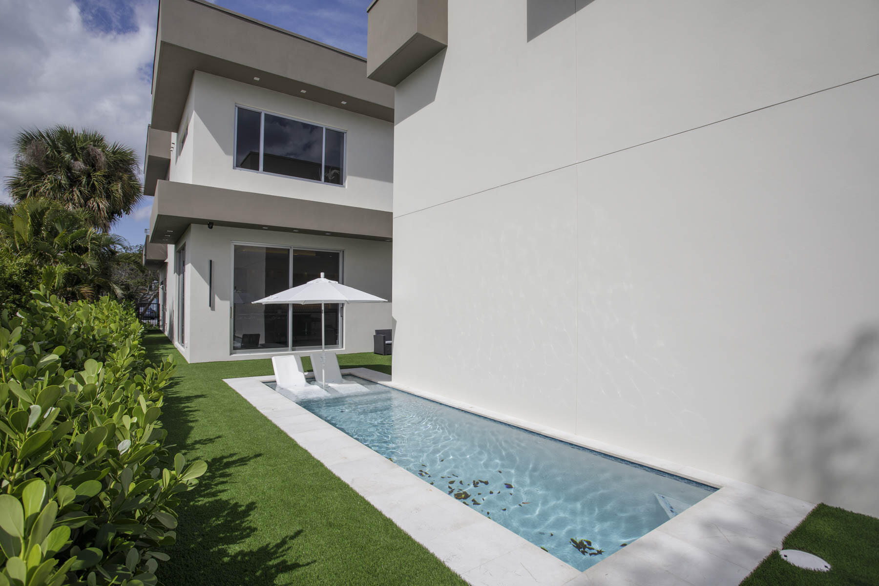 337 S Swinton Avenue