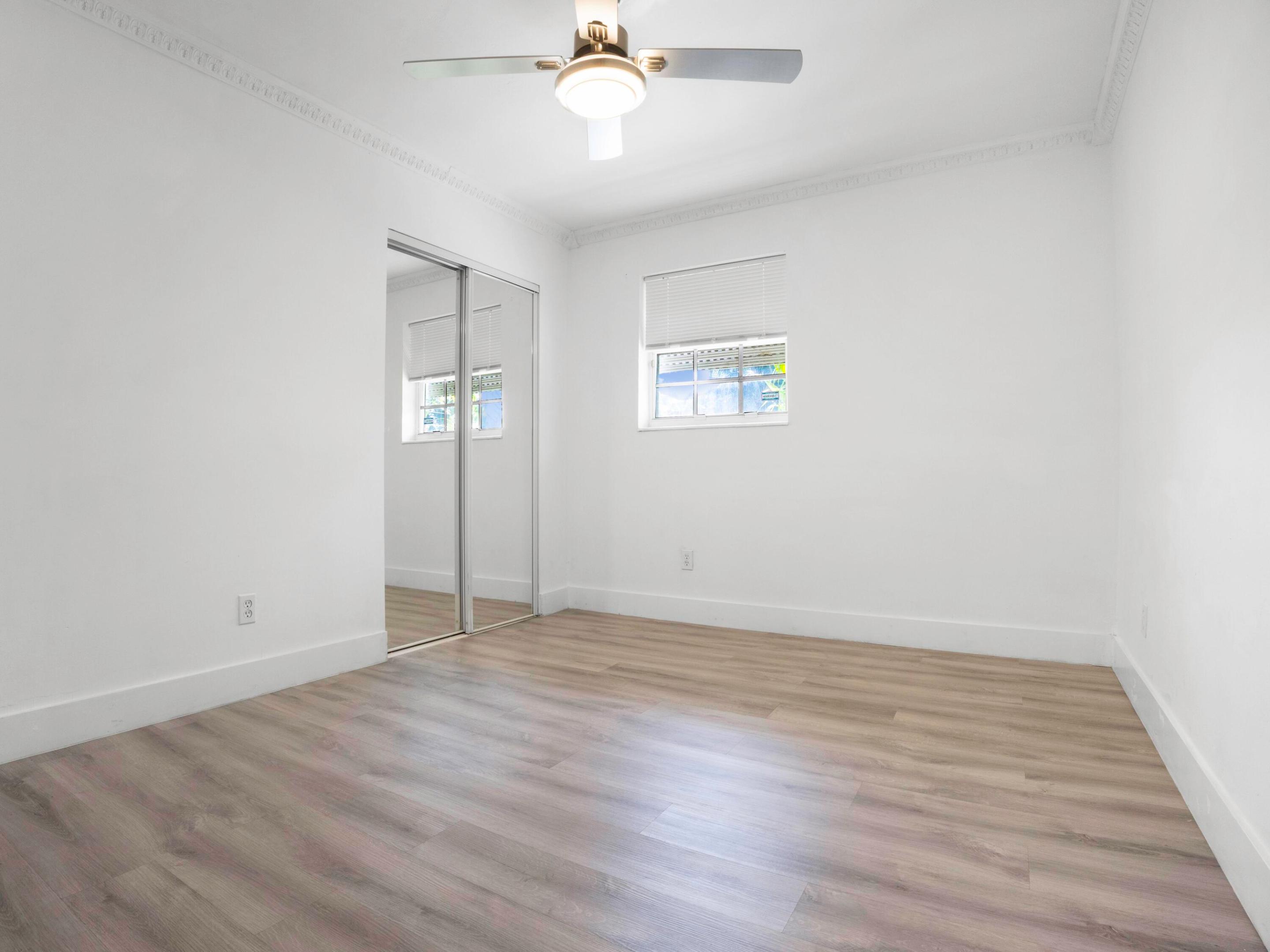 231 N Seacrest Circle